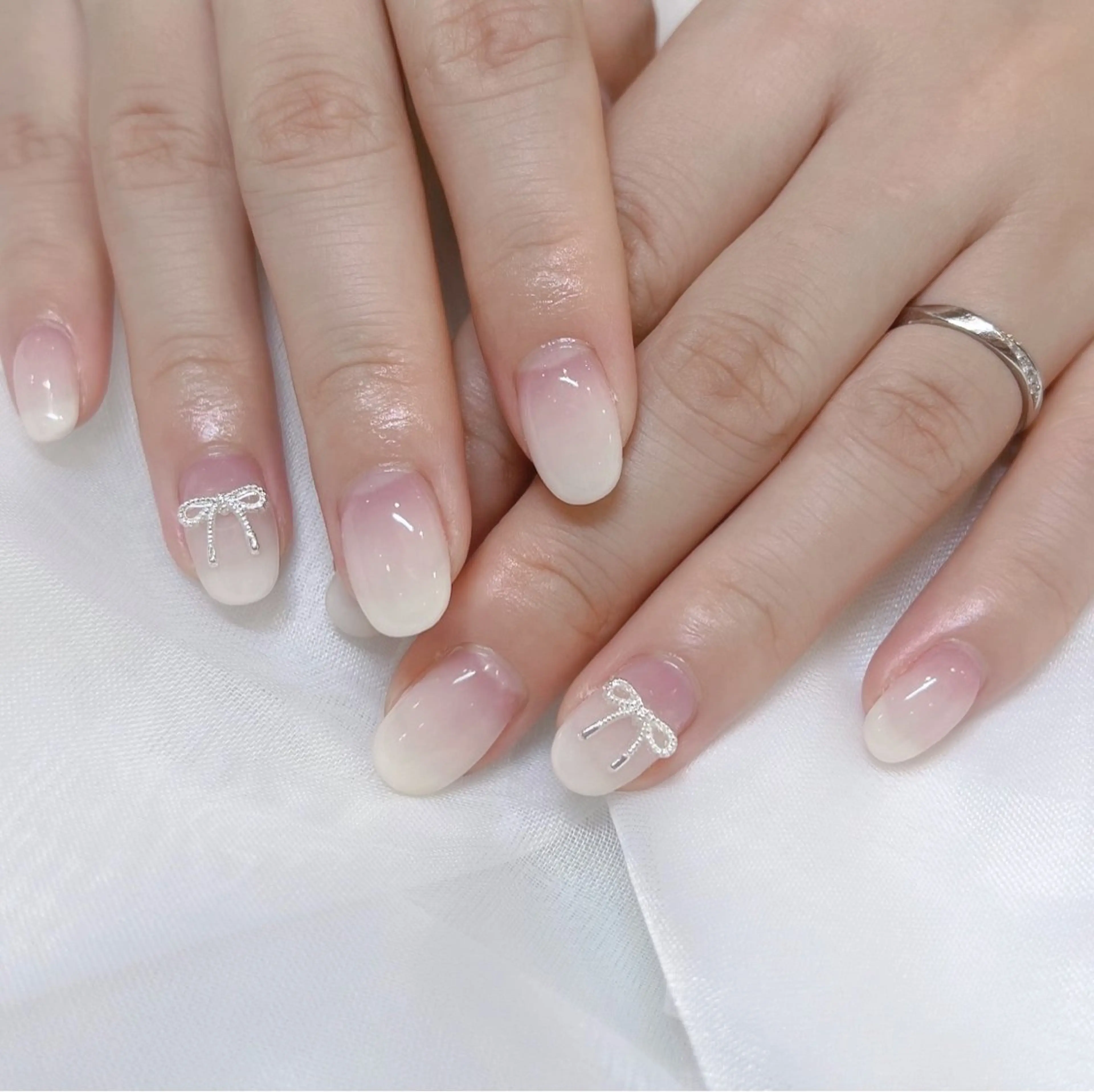 ネイル ハンドネイル emu sakiのネイルデザイン