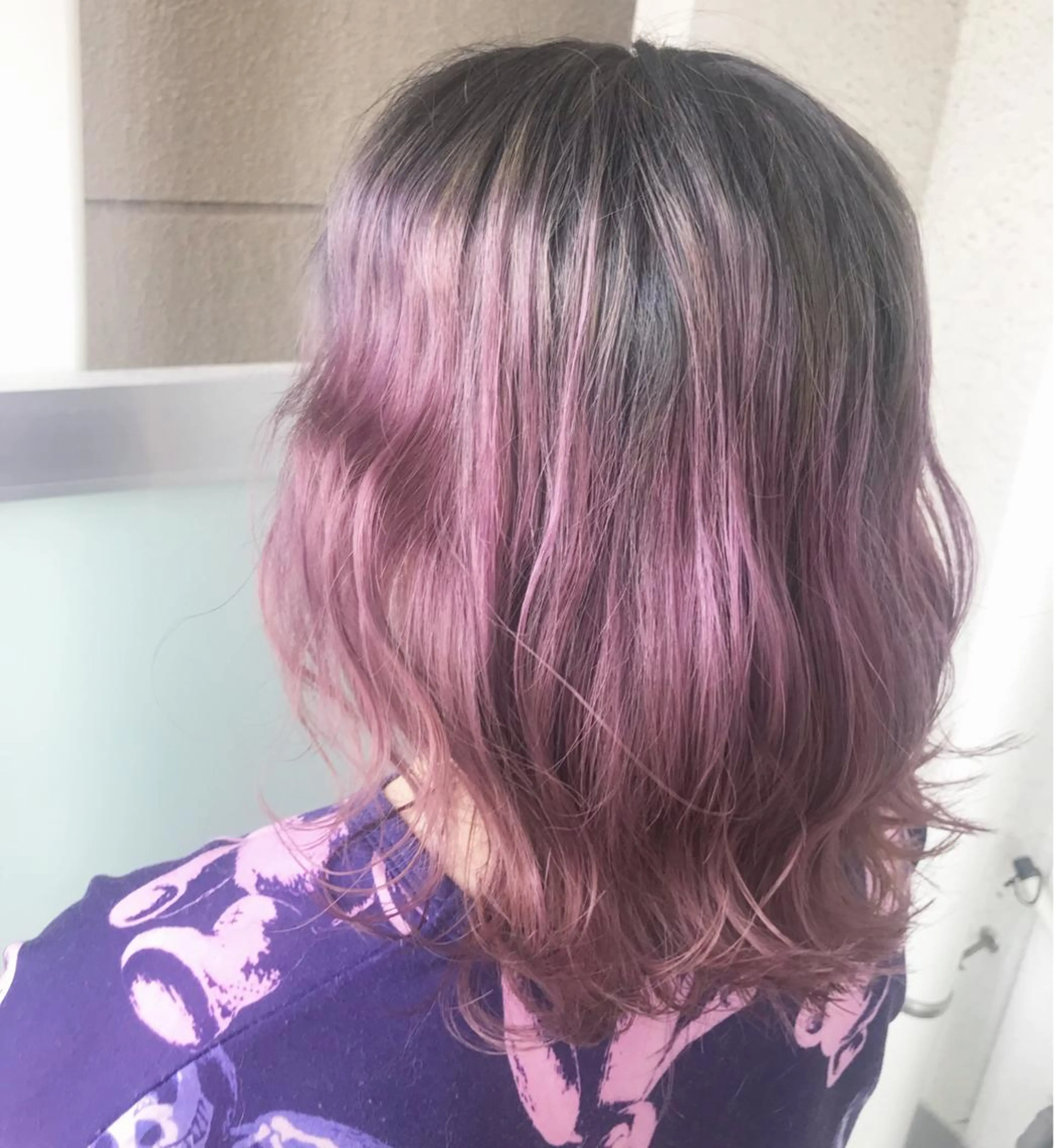 ミディアム カラー グラデーションカラー ピンクカラー 岩谷/ブリーチ 🪽透明感カラーのヘアスタイル