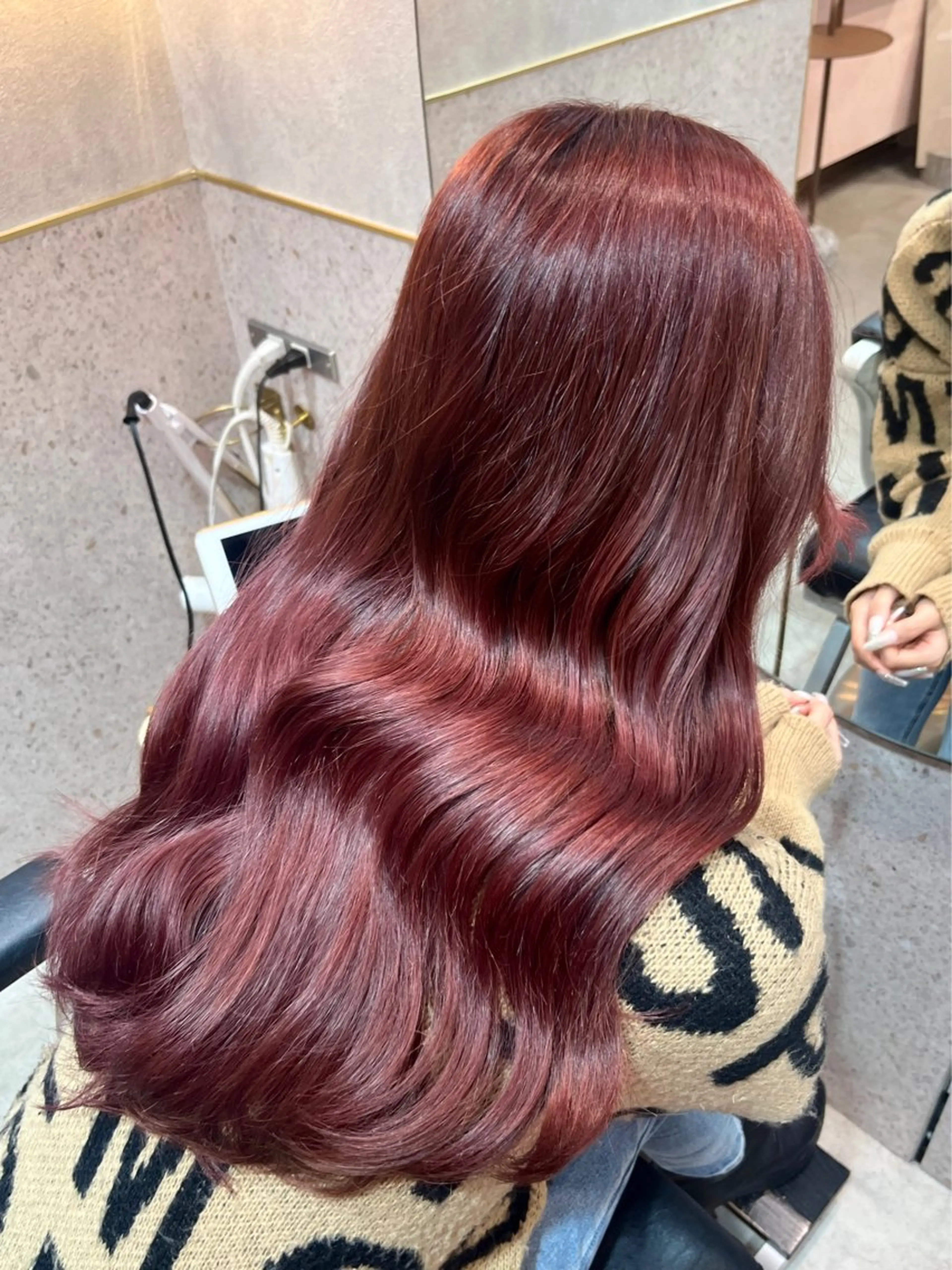 セミロング くびれヘア 髪質改善 トリートメント カット ヘアカラー トリートメント 暖色カラー/新宿/韓 国風レイヤー鮫島志穂のヘアスタイル