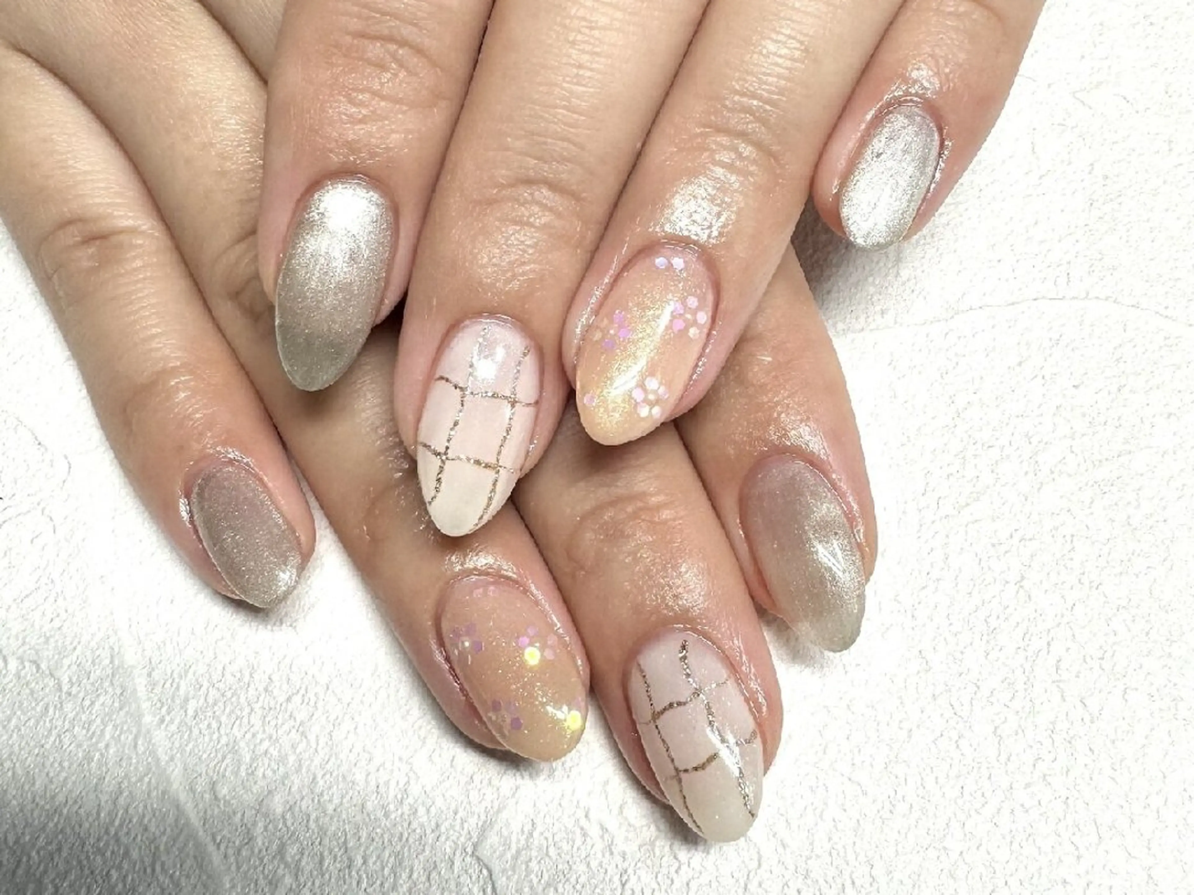 ネイル 韓国ネイル ラメ(グリッター) マグネットネイル ピンク リボン JULIE NAILのネイルデザイン