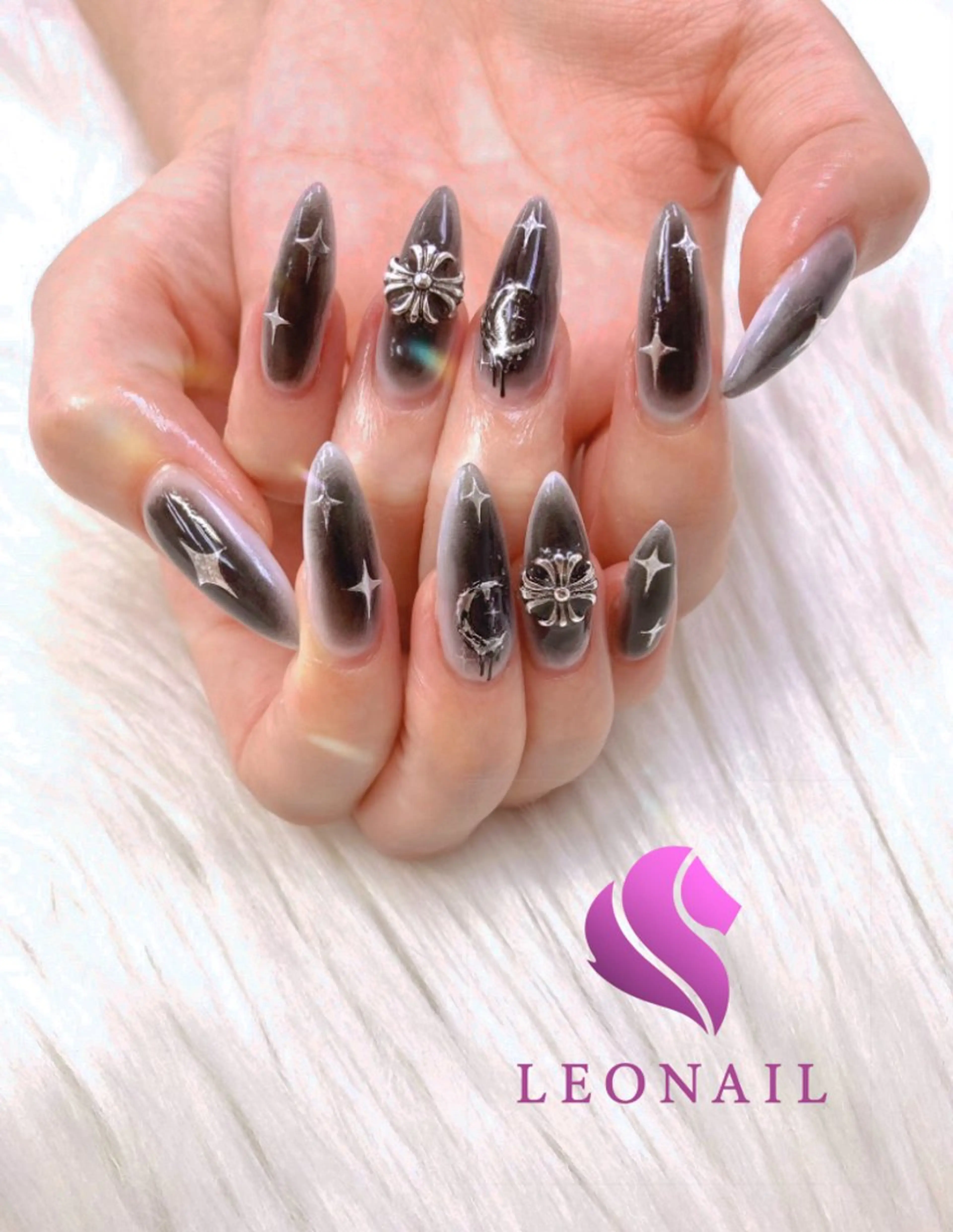 ネイル スカルプネイル Leo Nailのネイルデザイン