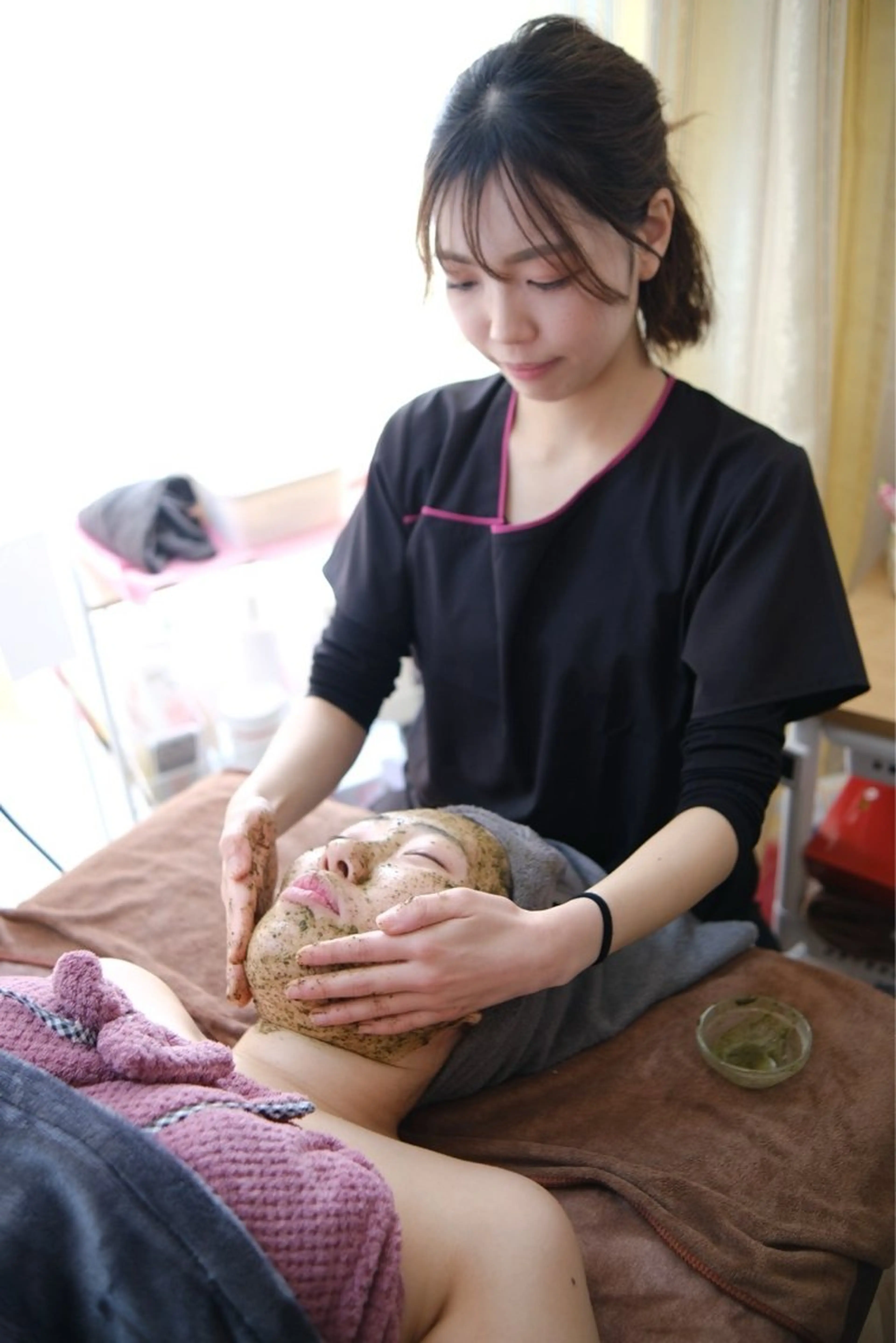 【剥けないハーブピーリング🌿】人気No. 1✴︎徹底肌質改善ニキビ/アトピー/毛穴/くすみの写真