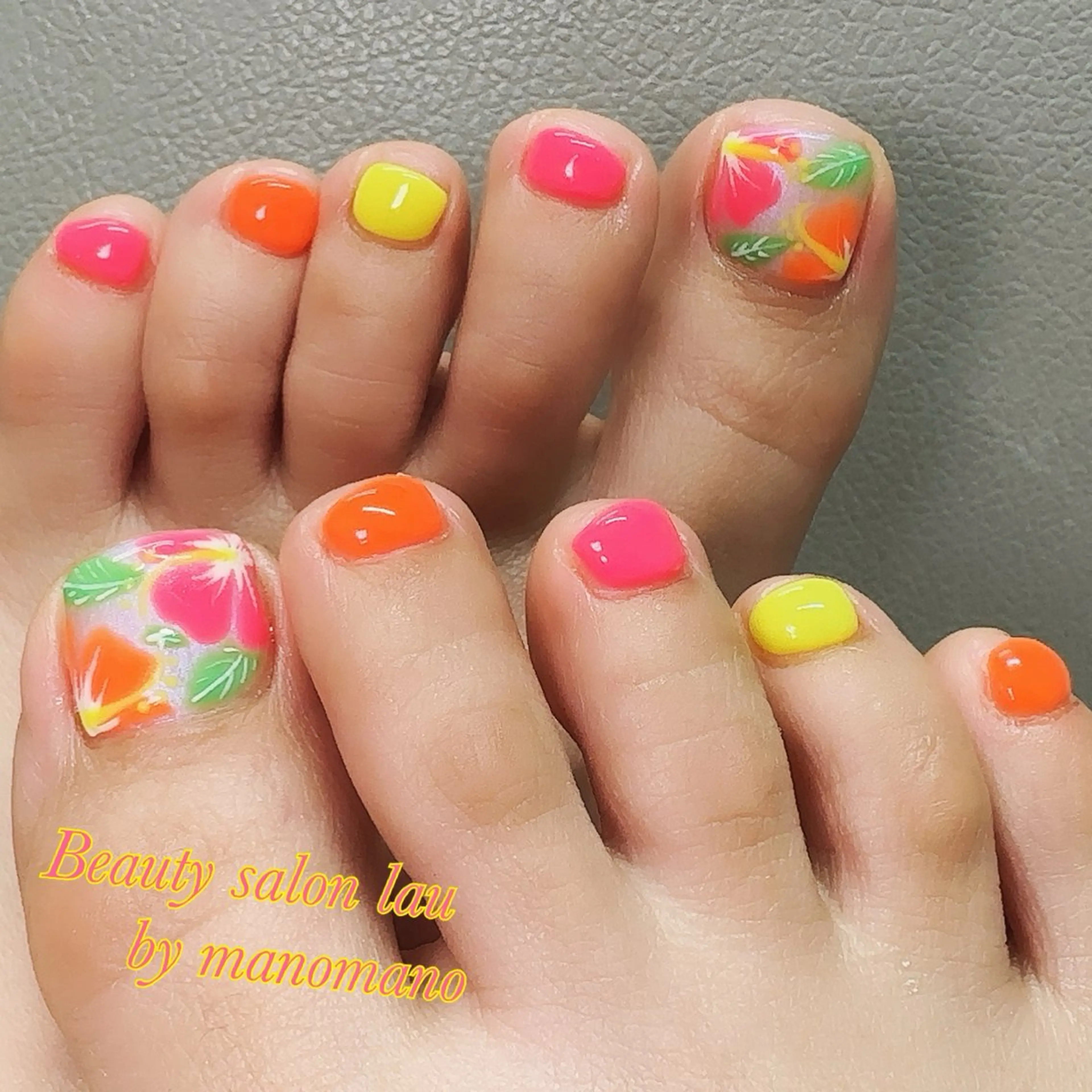 ネイル ハンドネイル ラウバイマノマノ なかざとのネイルデザイン