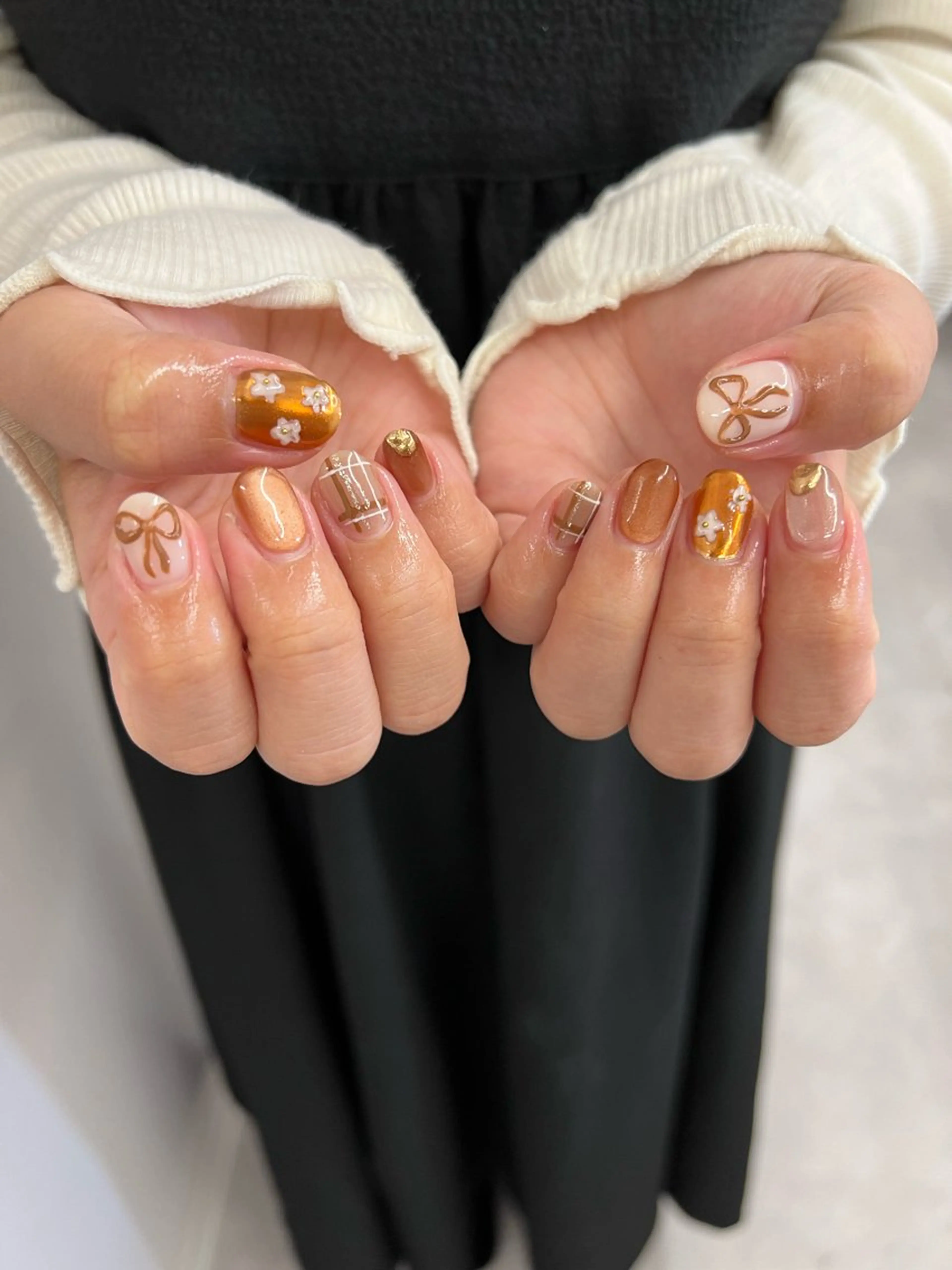 ネイル ジェルネイル 韓国ネイル マグネットネイル ニュアンスネイル パラジェル ハンドネイル ハンドケア Bana_ Nailのネイルデザイン