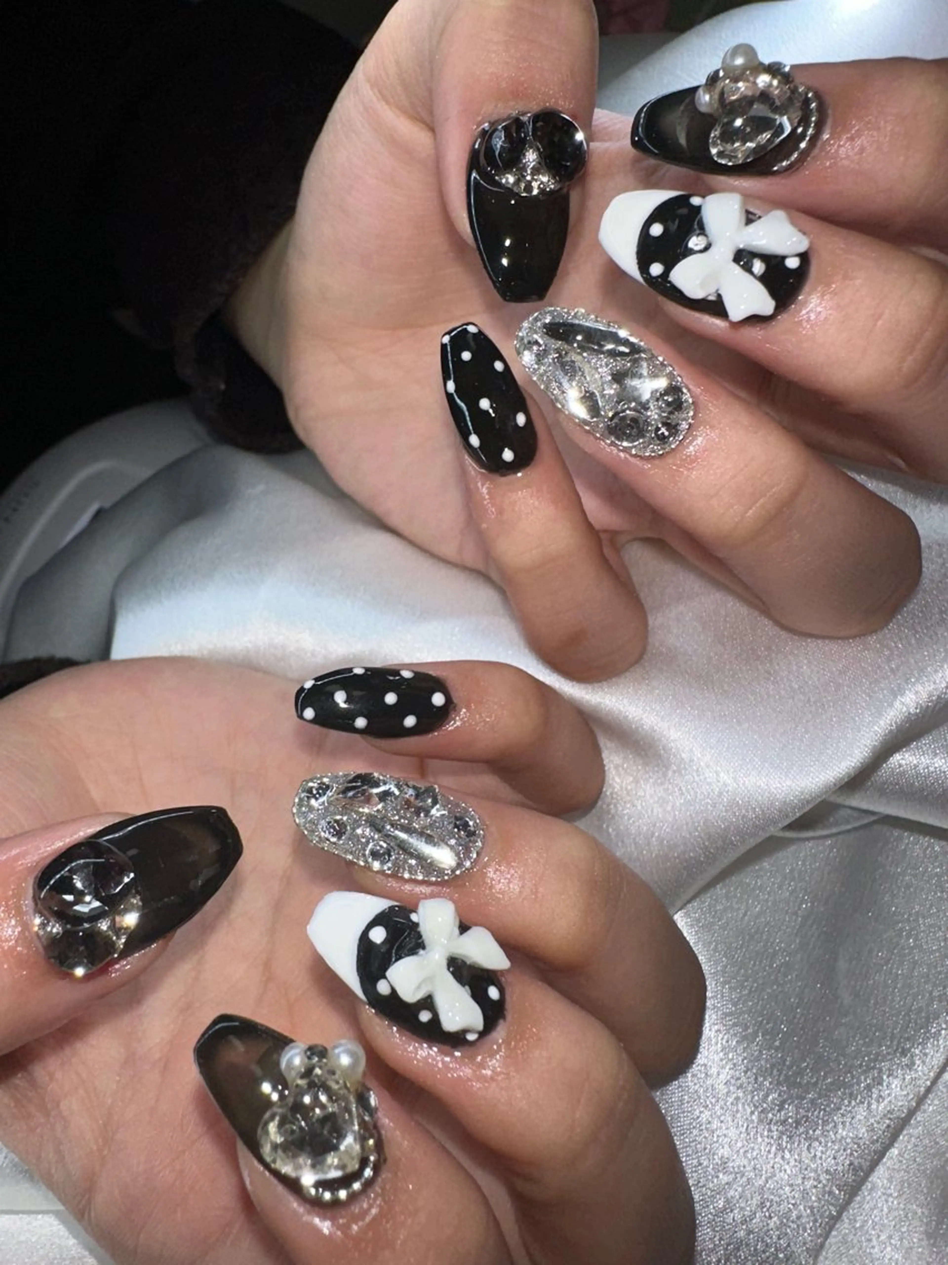 ミディアム ハンドネイル YOKOSUKA🌊 NAIL🌿🫧💛のネイルデザイン