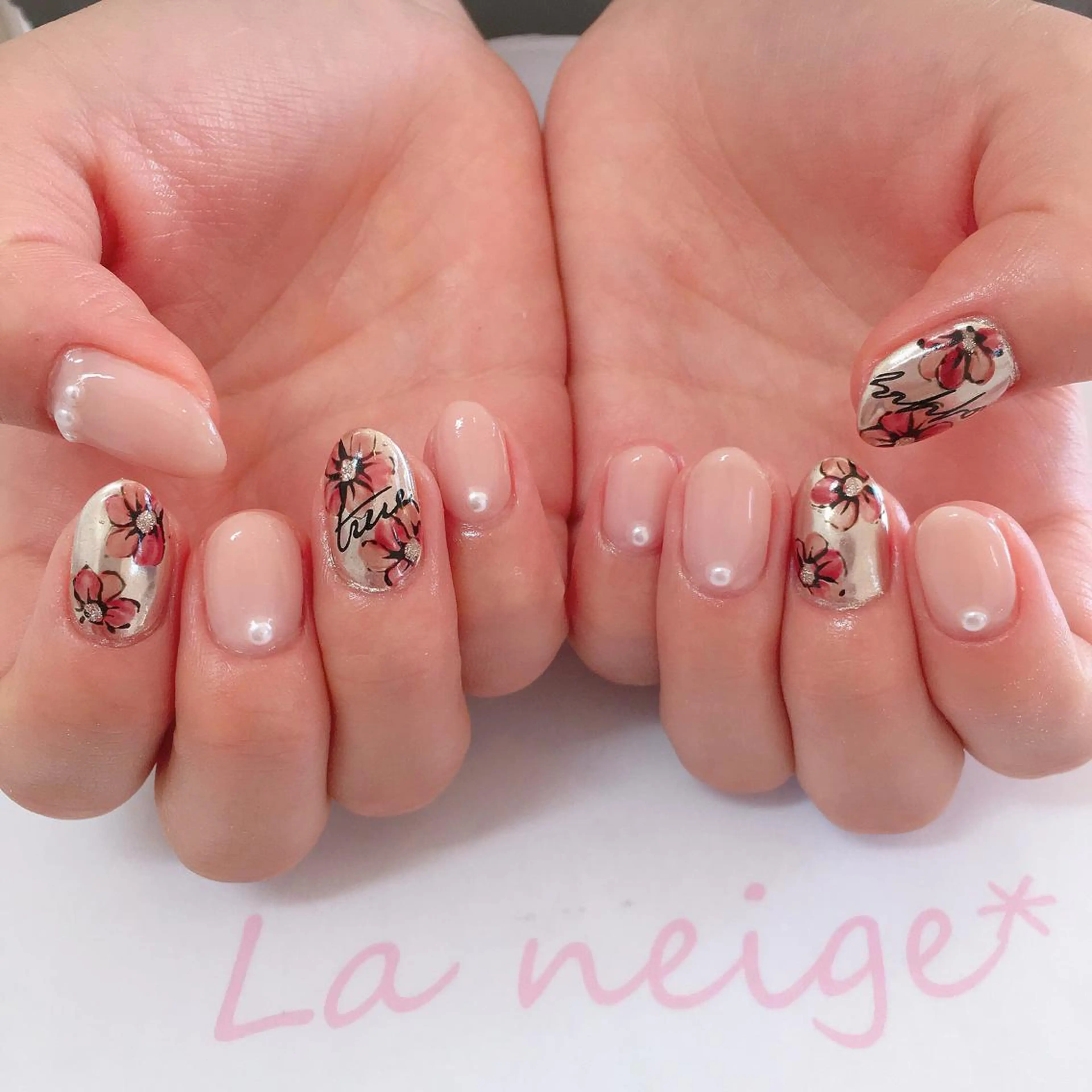 ネイル La neige* yuki 🐩🌙のネイルデザイン