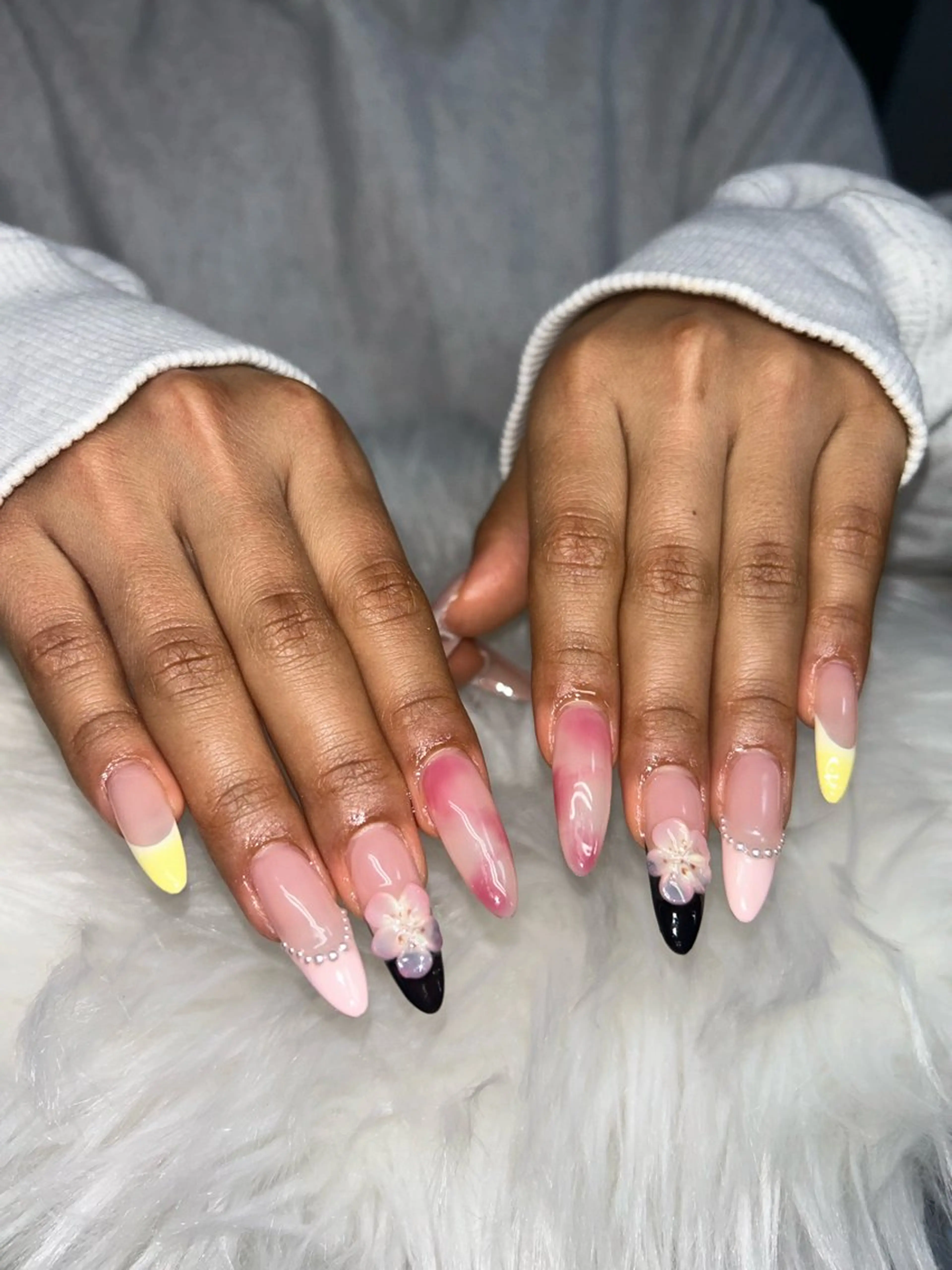 ネイル アートネイル オーロラネイル チークネイル 長さ出し フットネイル Chan nailsのネイルデザイン