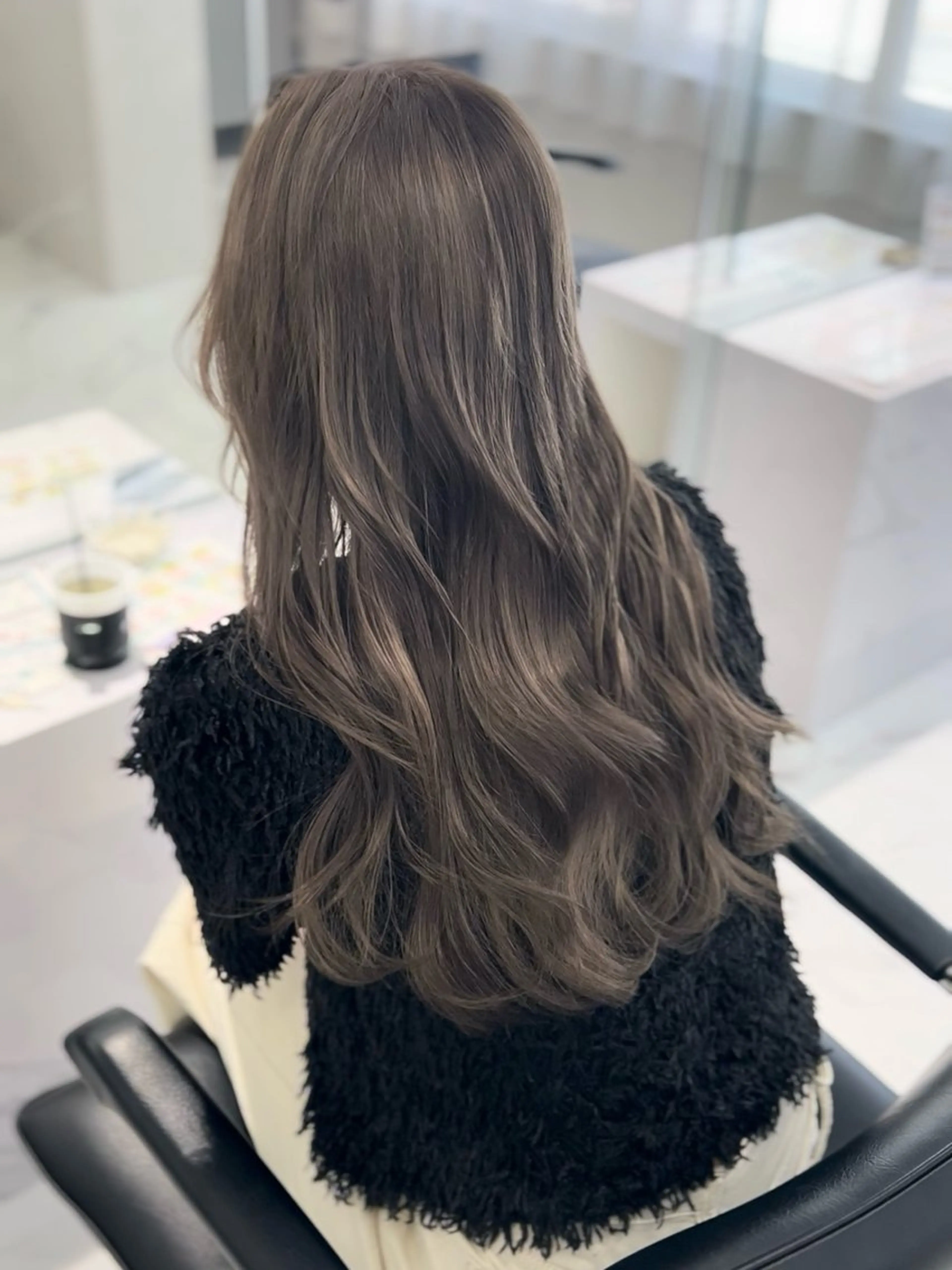 セミロング カラー ベージュカラー ミルクティーベージュ カット ヘアカラー トリートメント shizuna/平尾 /カラー/髪質改善のヘアスタイル