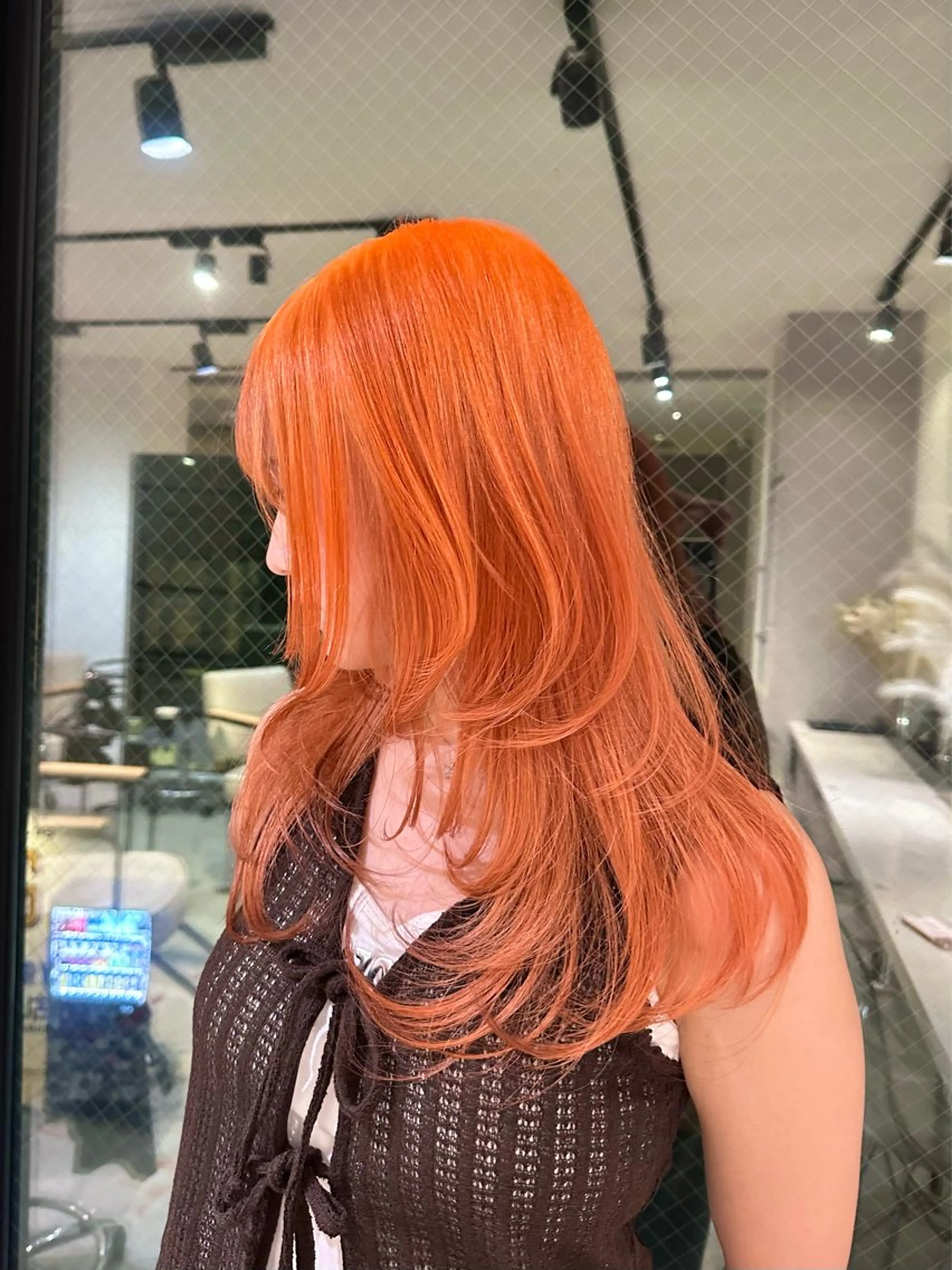 カラー ブリーチ ハイトーンカラー カット ヘアカラー トリートメント YUI デザインカラーのヘアスタイル