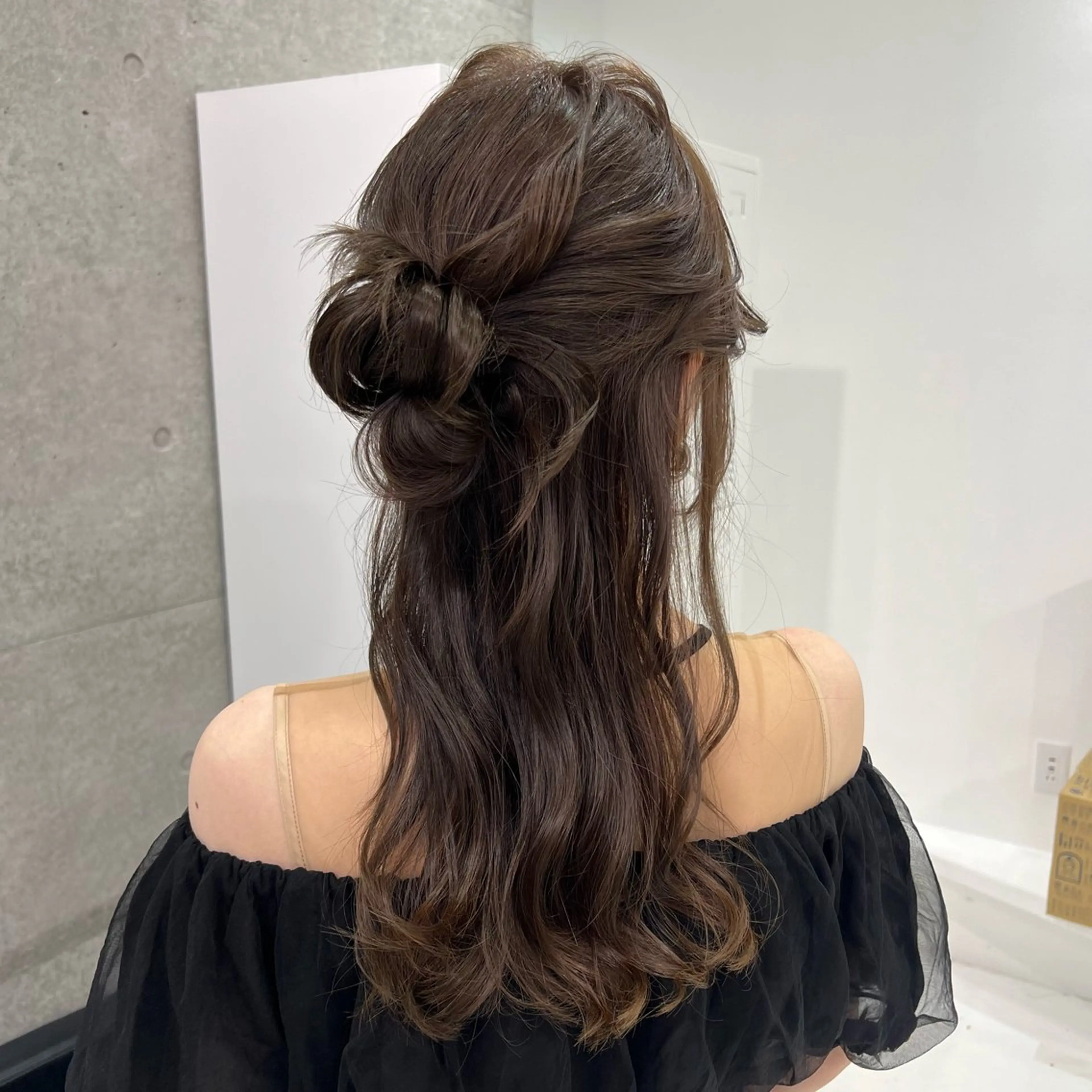 セミロング ヘアアレンジ ハーフアップ 結婚式・ブライダル ヘアセット 卒業式お呼ばれ🕊️ ヘアセット✴︎ミキのヘアスタイル