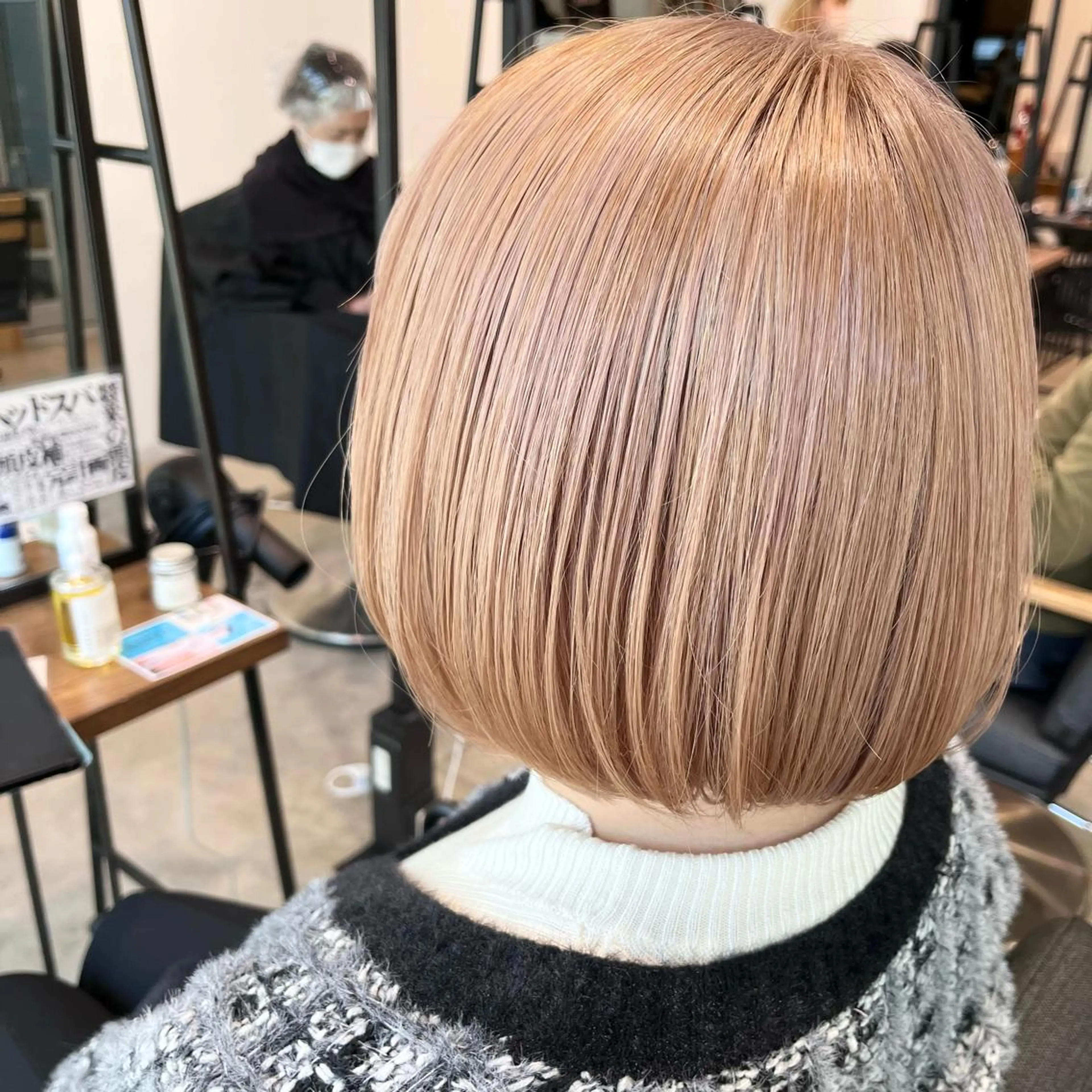ショート カラー ブリーチ ピンクカラー 🌷レイヤーカット/ フルキシオリ🌷のヘアスタイル