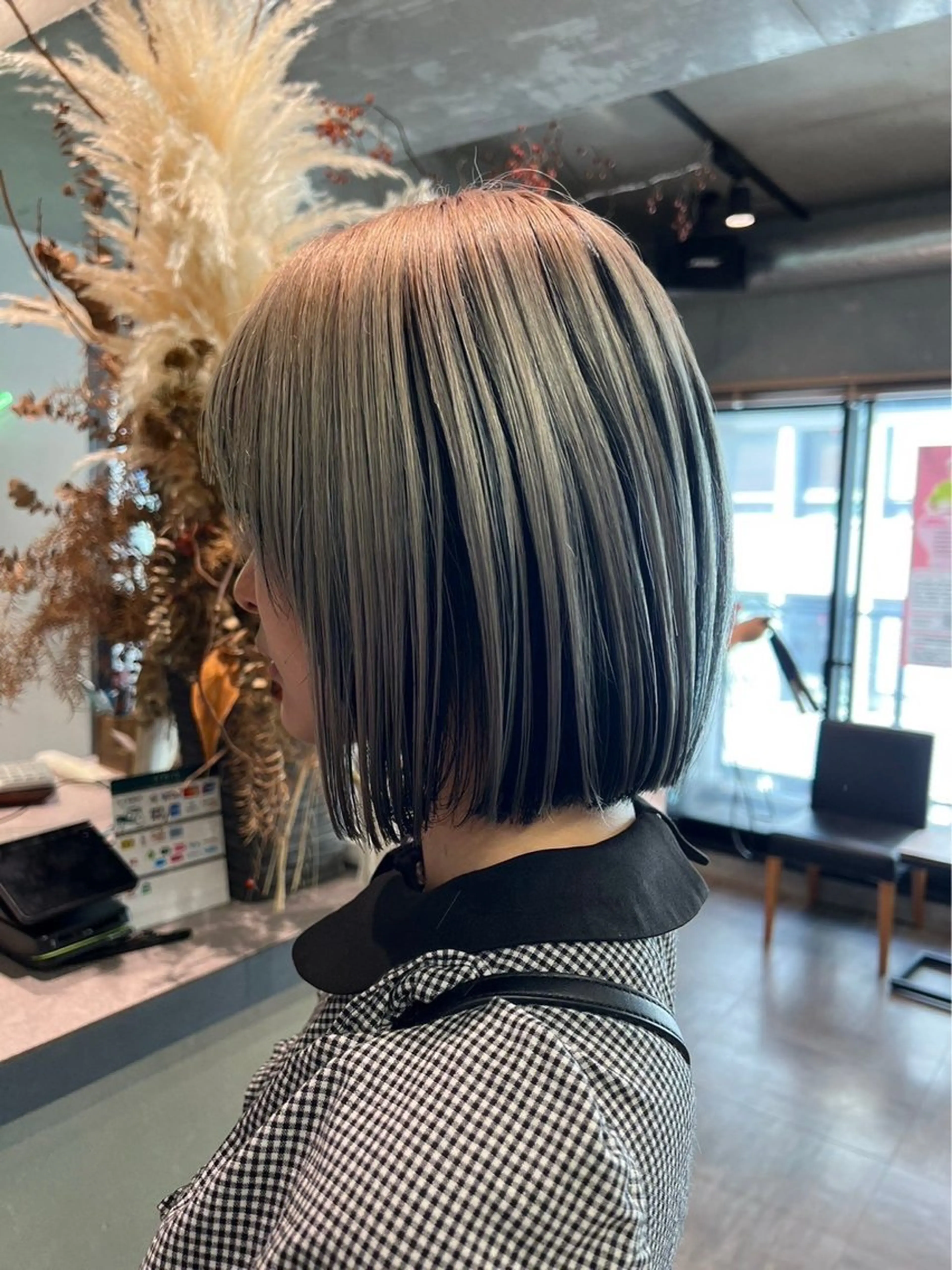 ショート カラー 透明感カラー/縮毛/ chino🍀のヘアスタイル