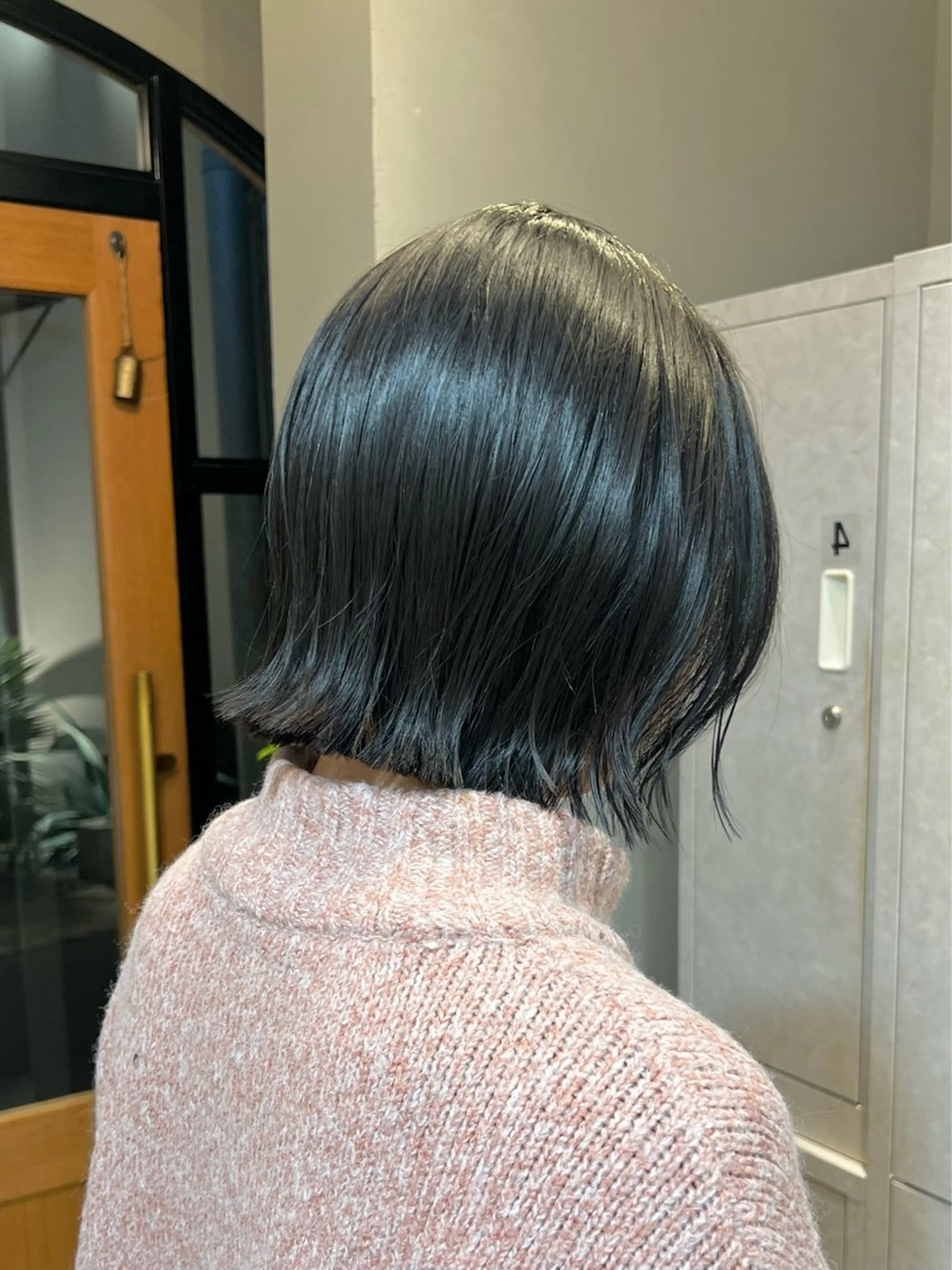 ショート カラー 切りっぱなしボブ ボブ 神戸ボブ✂️ ioe三宮/田 伸佳のヘアスタイル