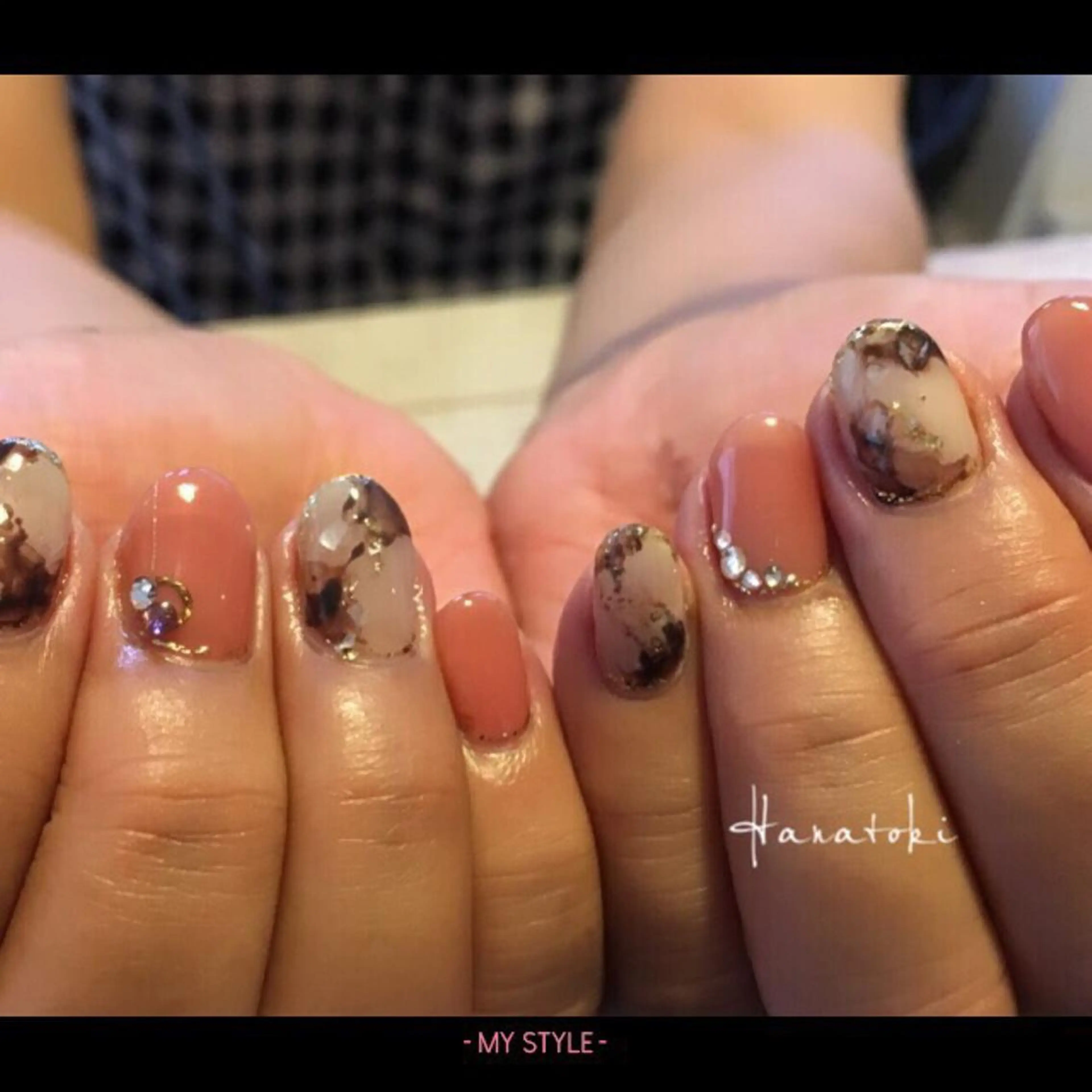 ミディアム Hanatoki所属・菅原 千明のネイルデザイン