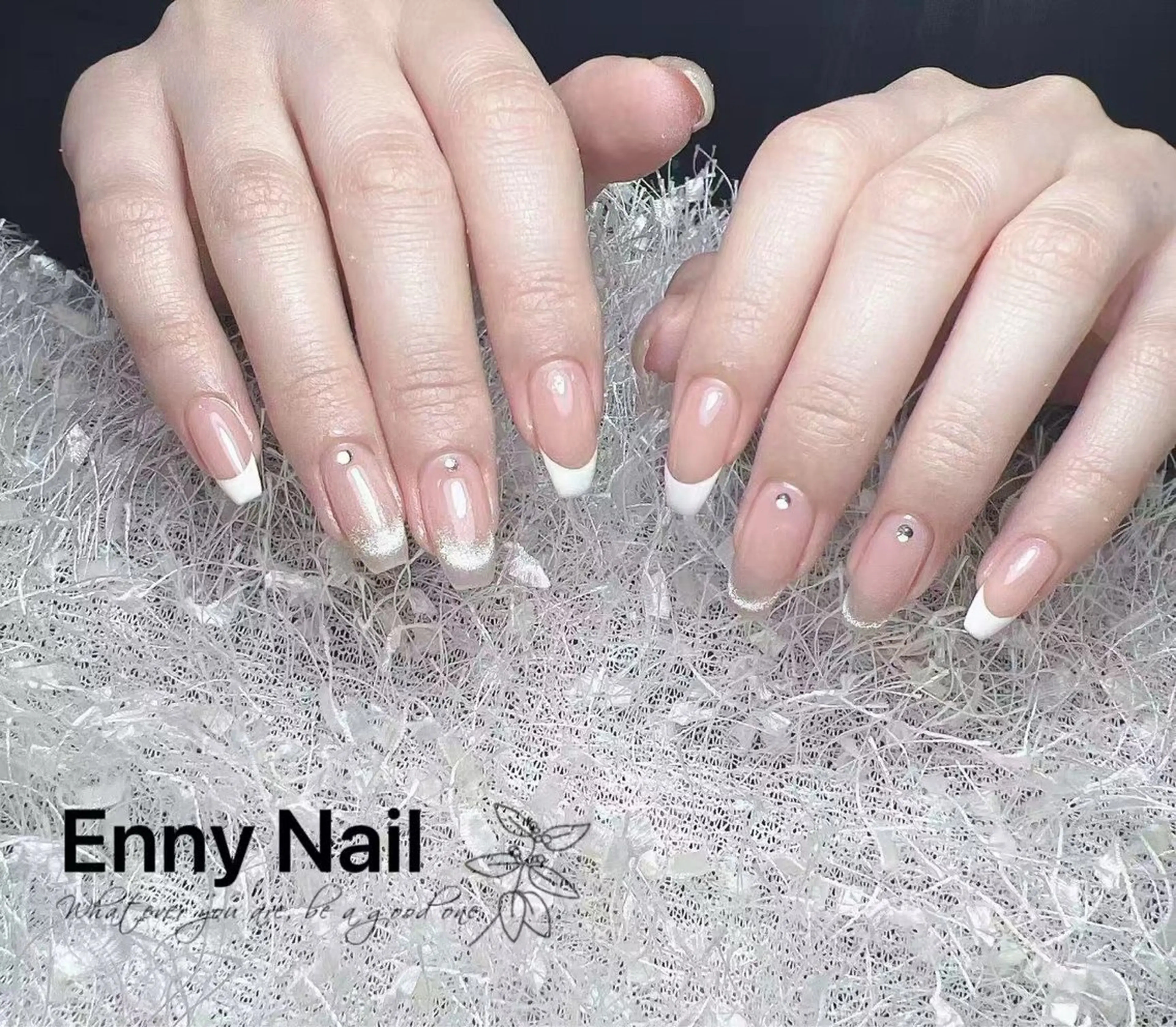 ネイル チークネイル フットネイル フレンチネイル ジェルネイル ガラスフレンチ Nailsalon Ennyのネイルデザイン