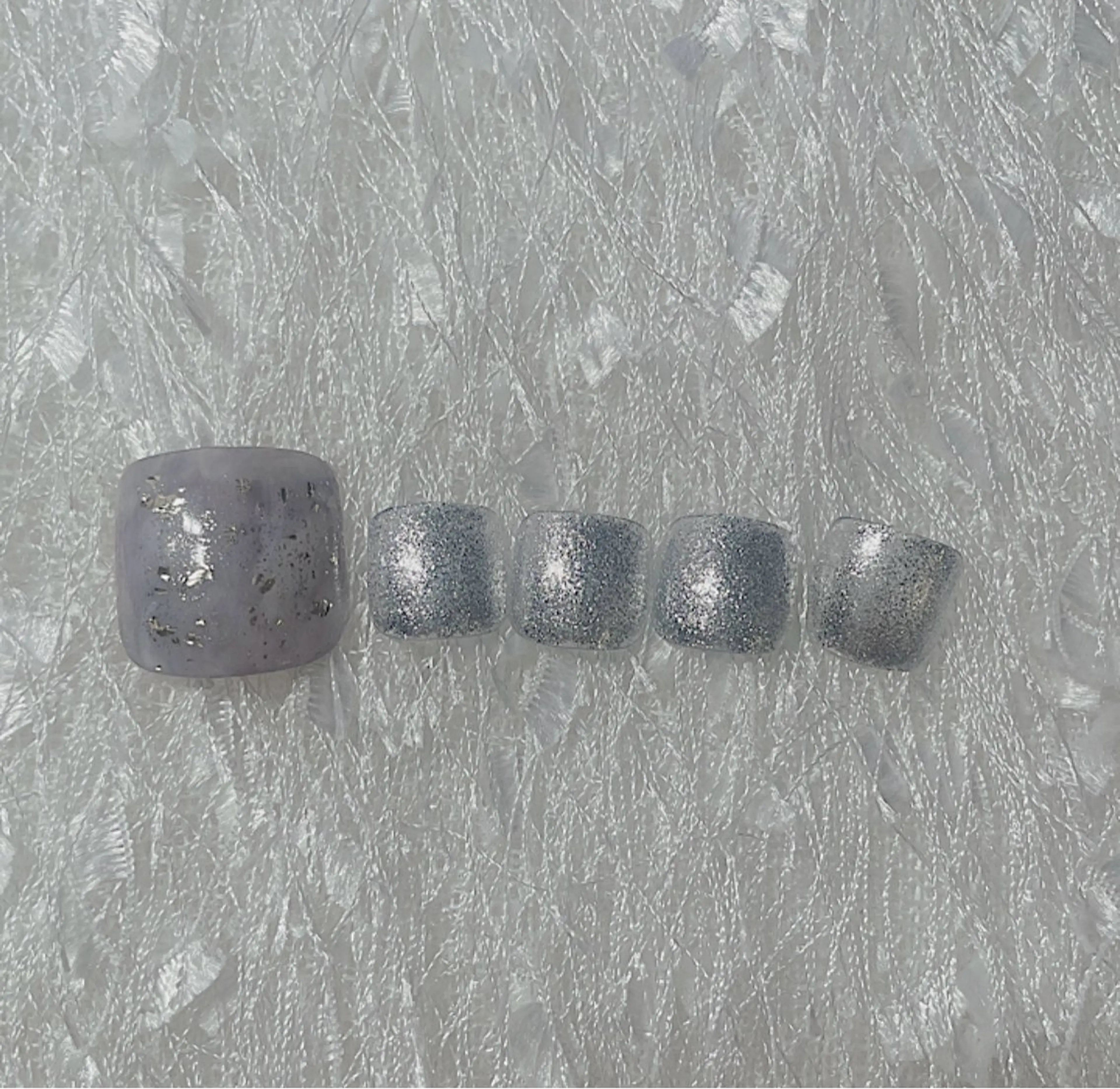 ネイル アートネイル フットネイル キラキラネイル シルバー Nakao Hitomiのネイルデザイン