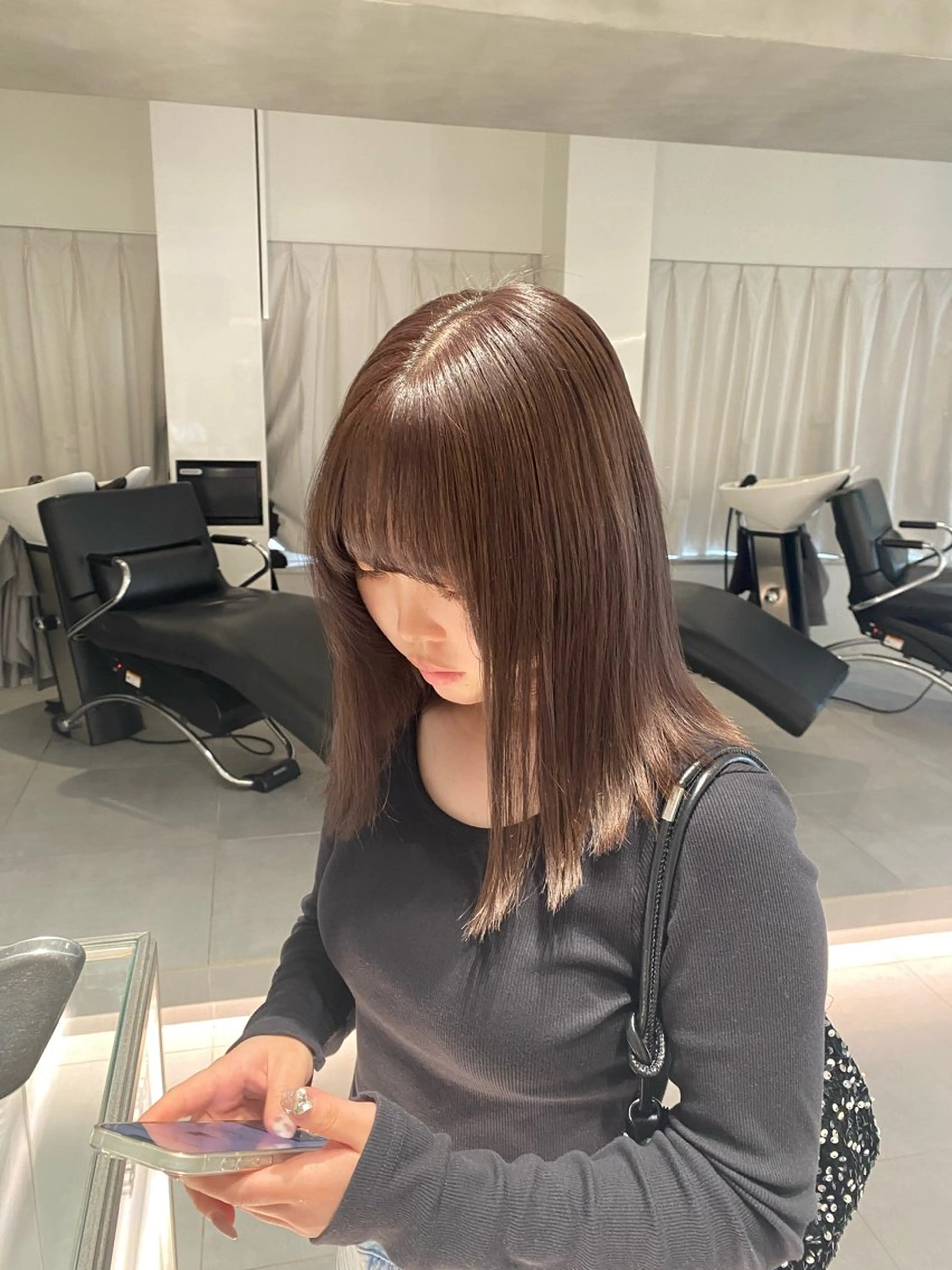 セミロング カラー ヘアカラー トリートメント ヘッドスパ ヘアセット 似合わせレイヤー✨️ RIEのヘアスタイル