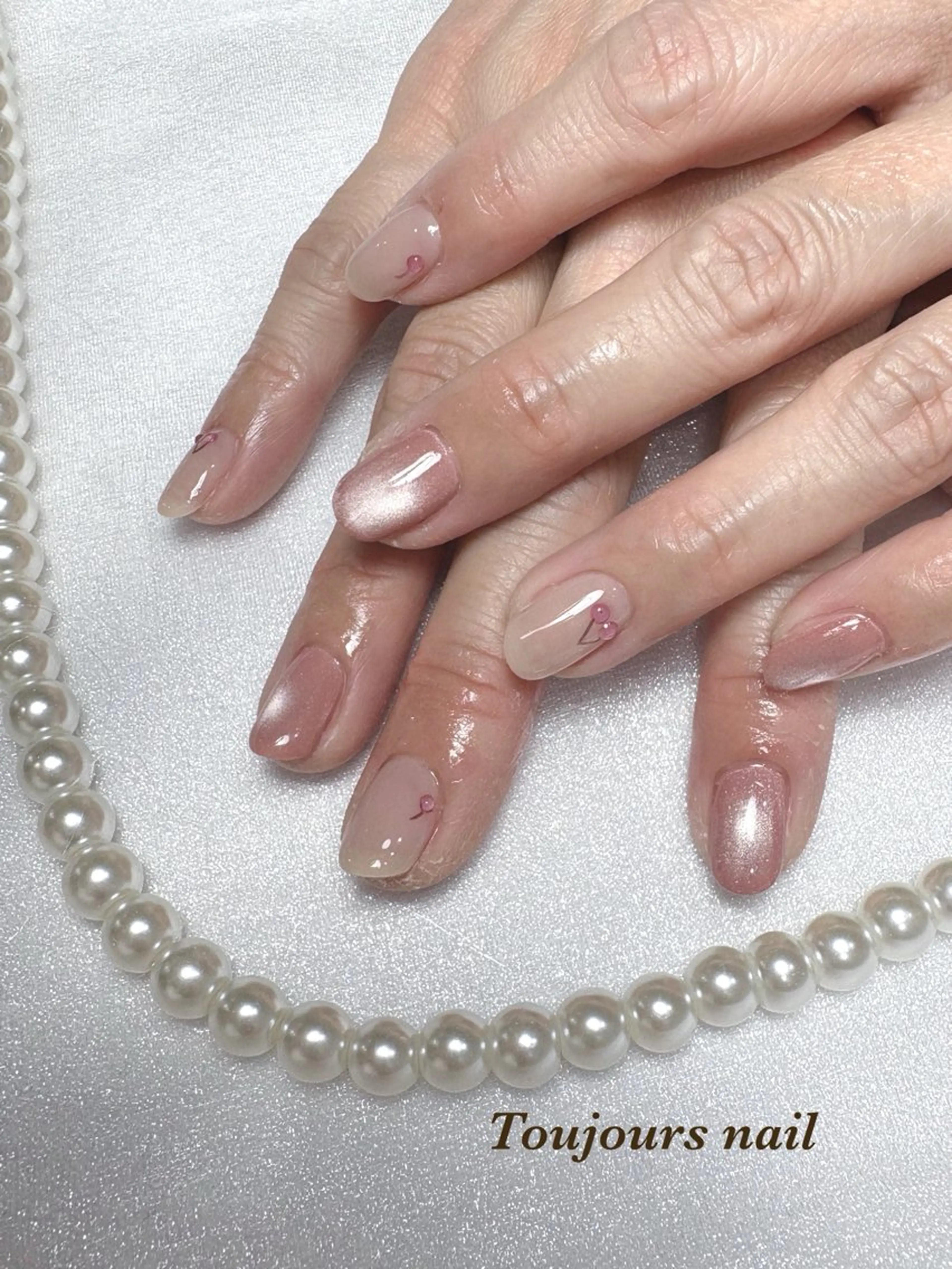 ネイル マグネットネイル ハンドネイル Toujours / nanaのネイルデザイン