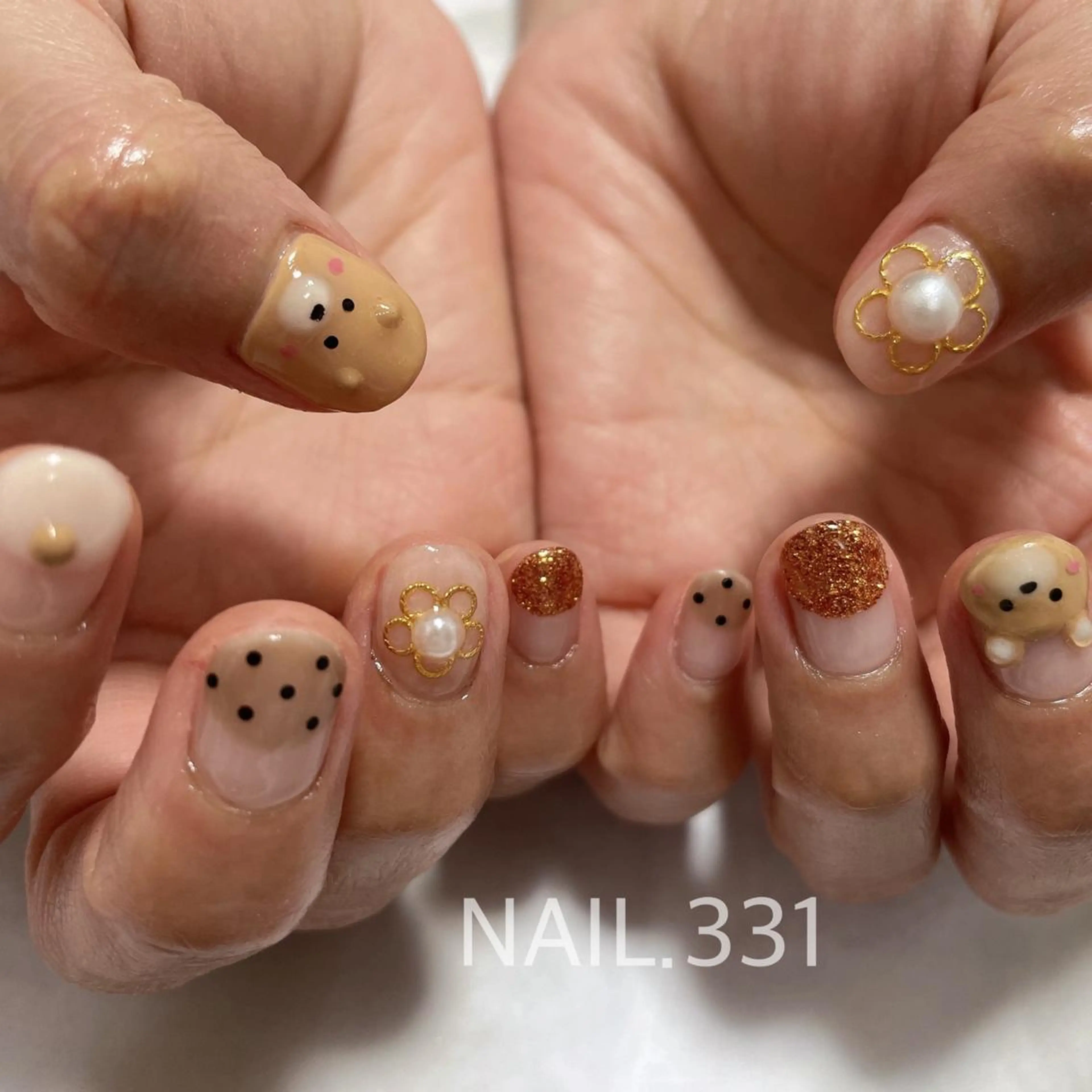 ネイル Nail 331のネイルデザイン