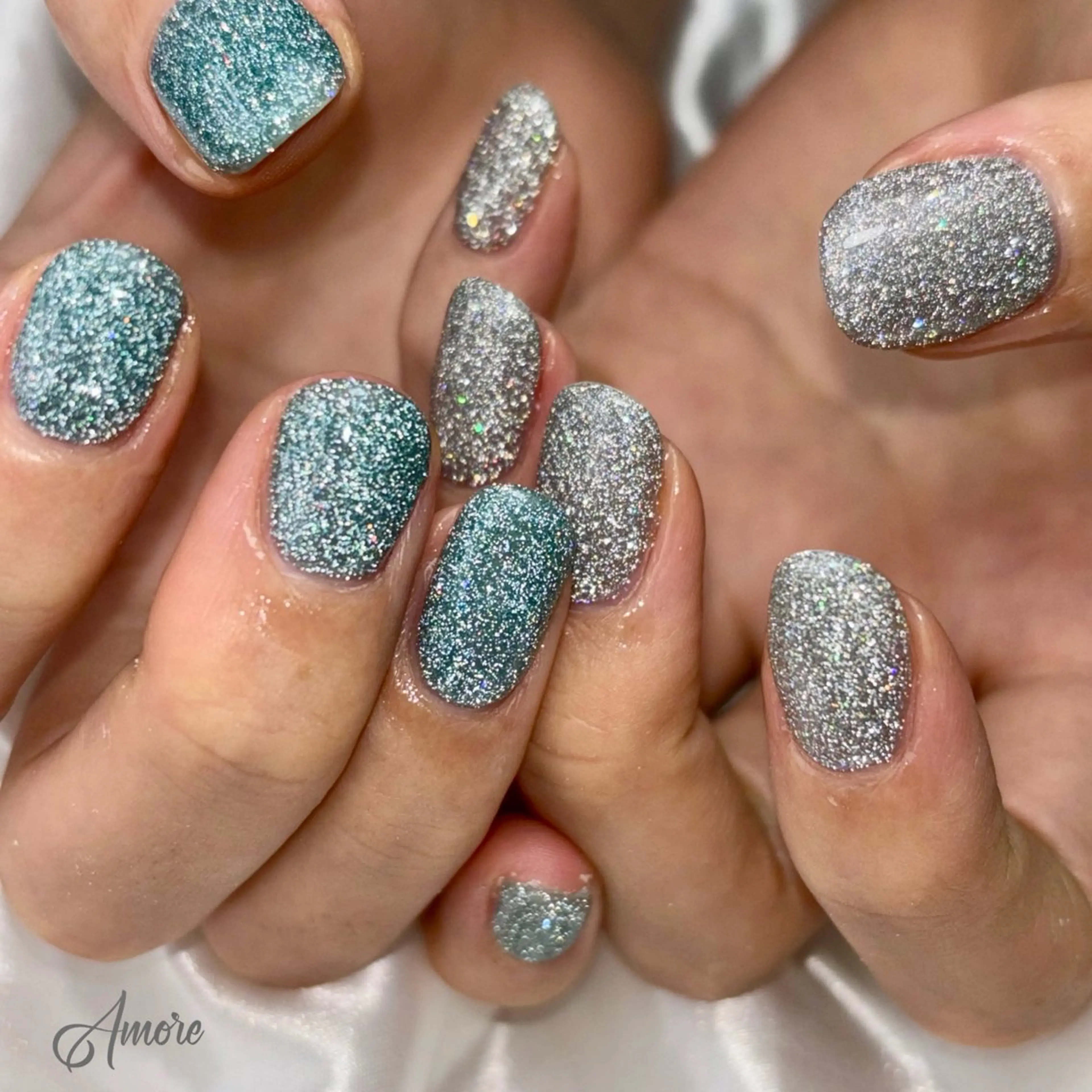 ネイル ジェルネイル キラキラネイル 韓国ネイル マグネットネイル パラジェル You kyehwaのネイルデザイン