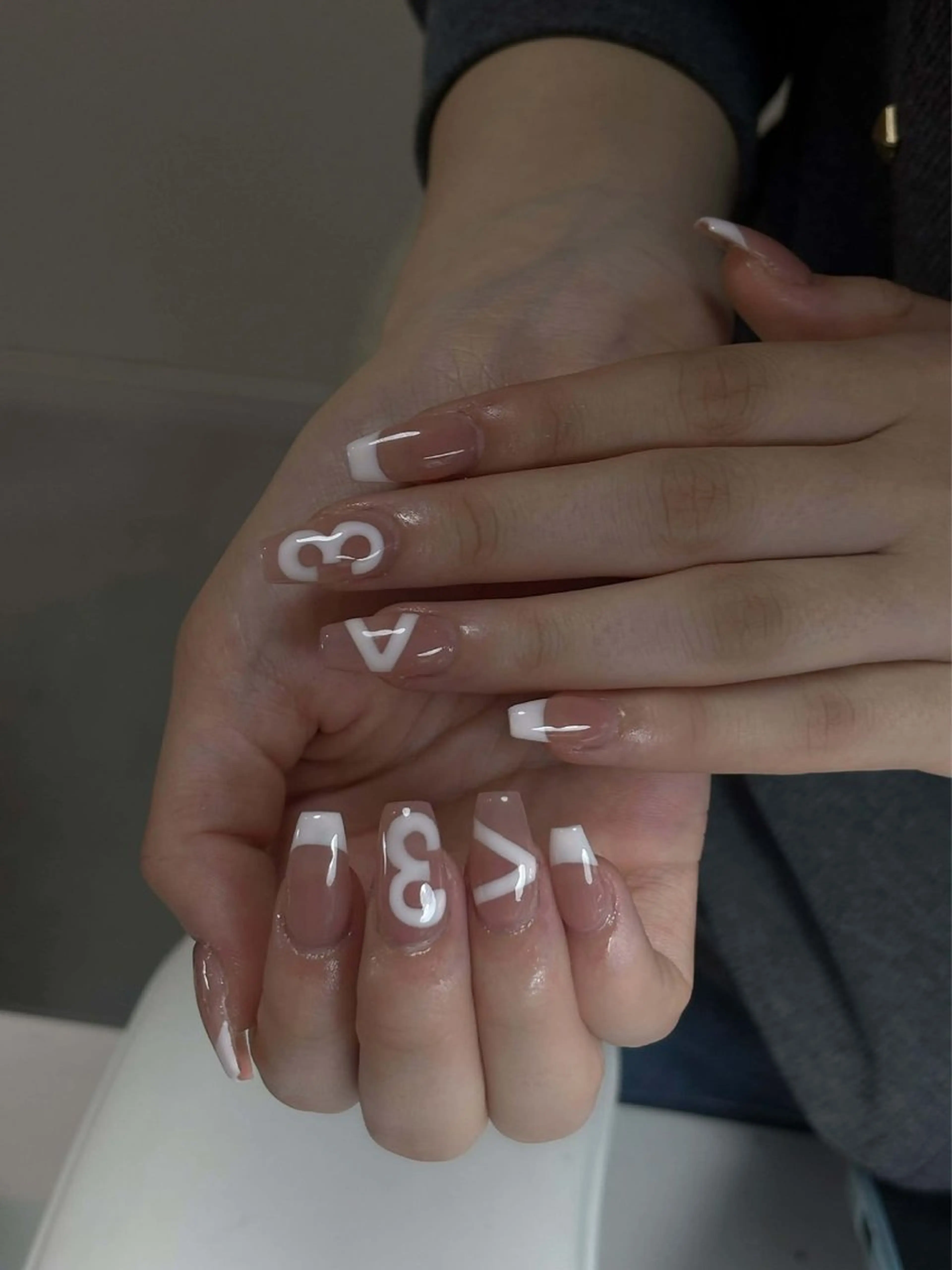 ネイル チークネイル ドット フレンチネイル グラデーション ハート ハンドネイル Julli NailStudioのネイルデザイン