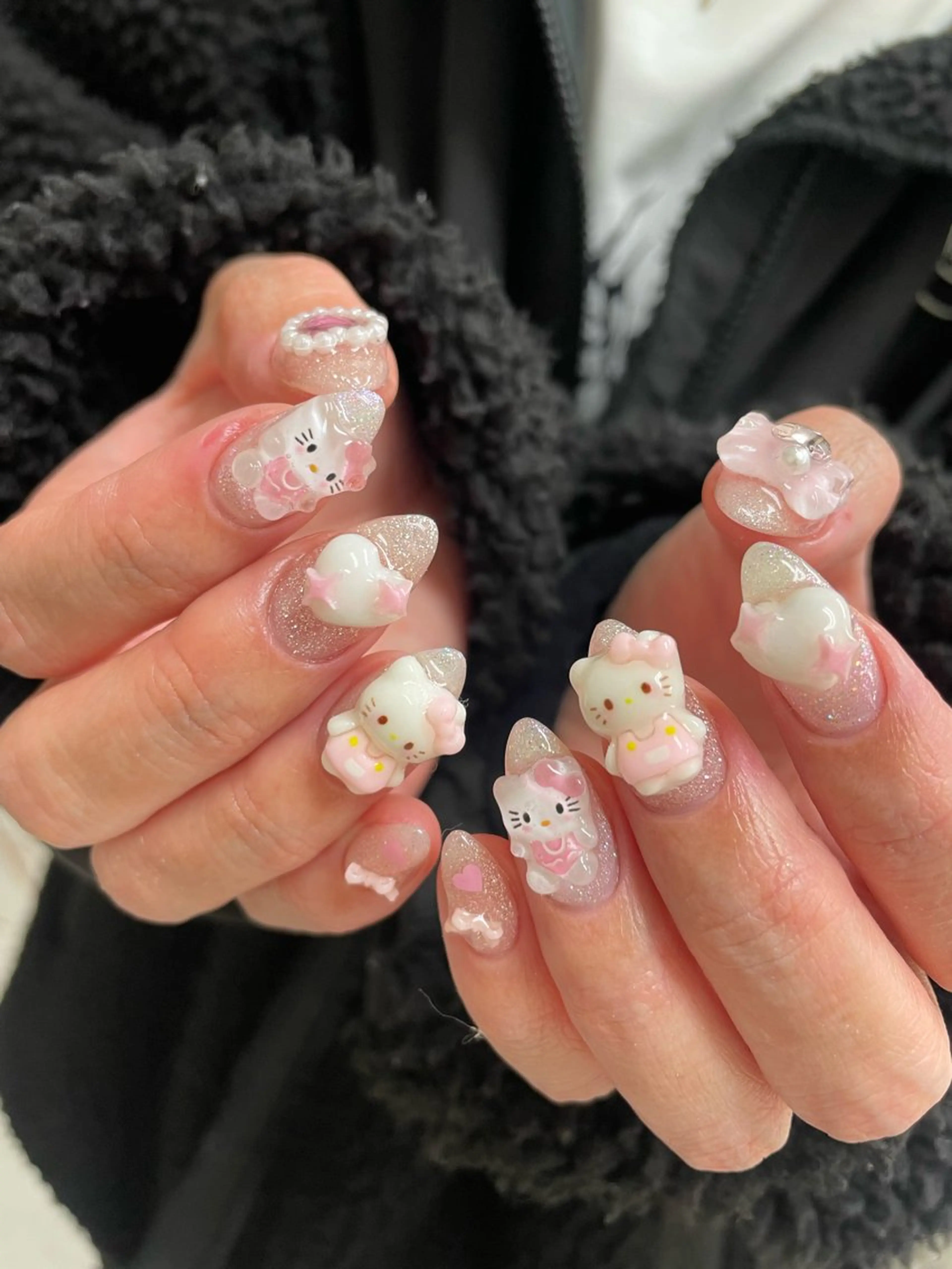 ネイル 持ち込み ハンドネイル Hisaka Mikiのネイルデザイン