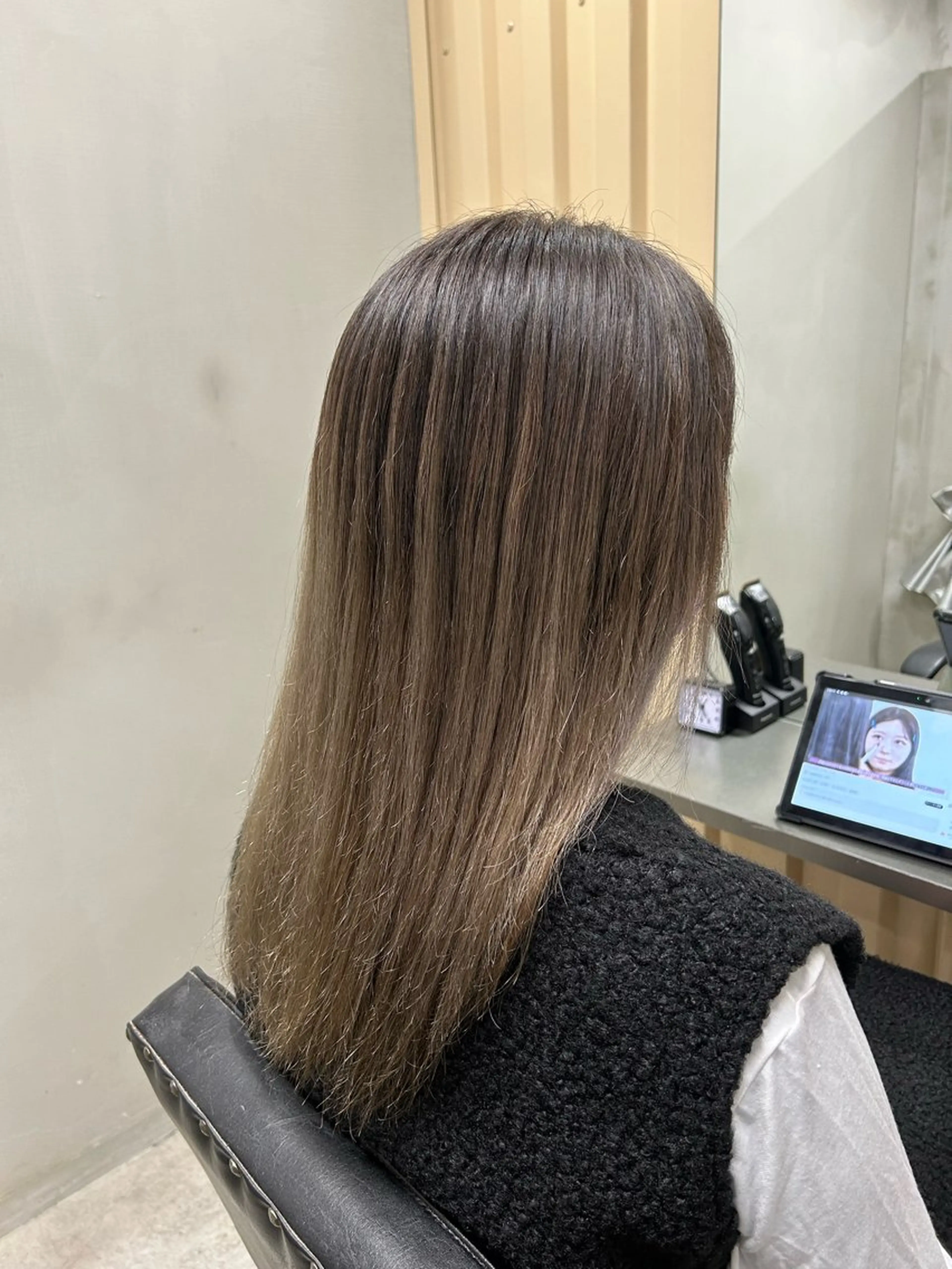 セミロング ヘアカラー MASAYUKI/ ブリーチのヘアスタイル