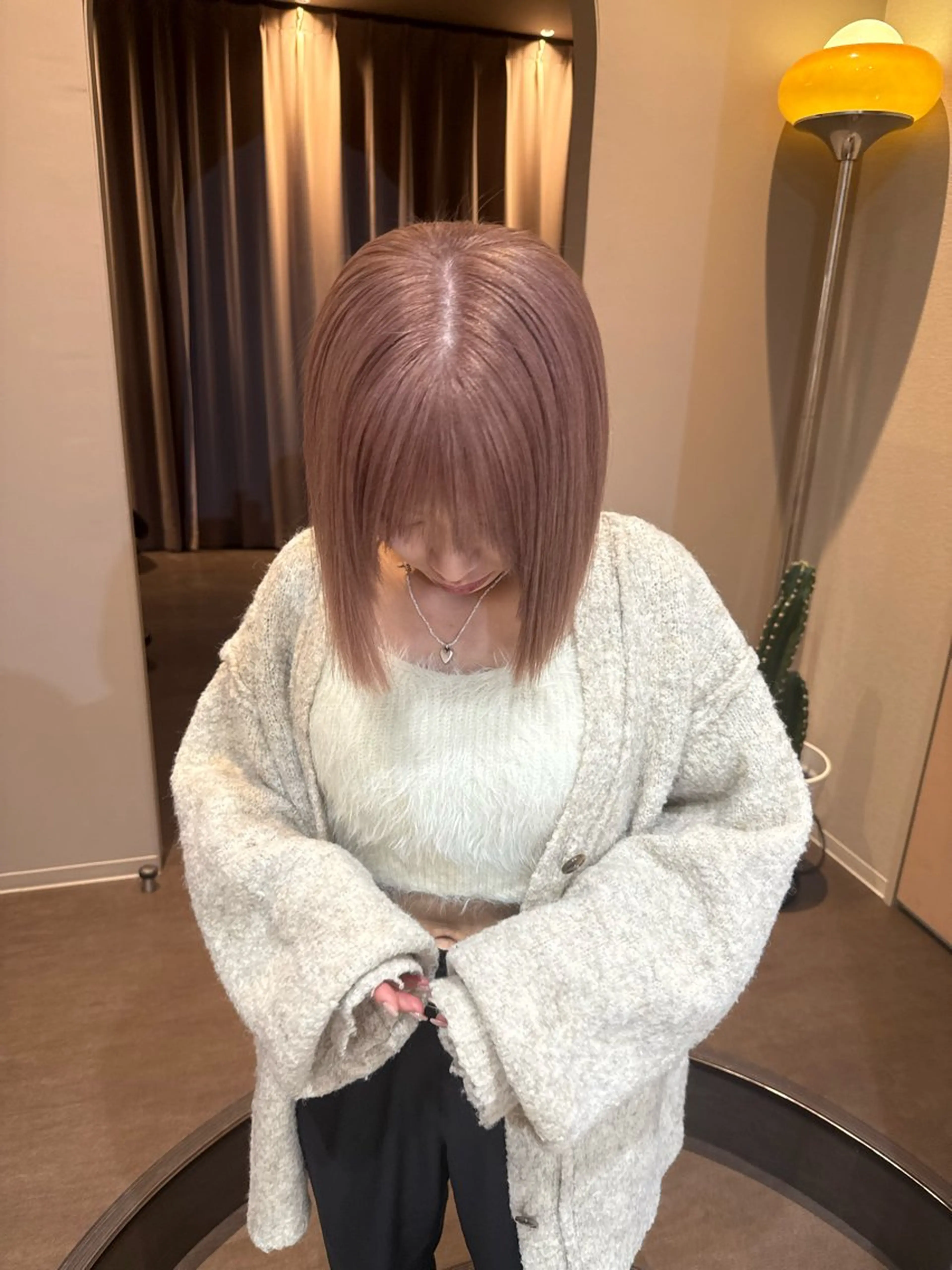 カラー ピンクカラー ヘアカラー ハイトーン／暖色 👩🏼HONOKAのヘアスタイル