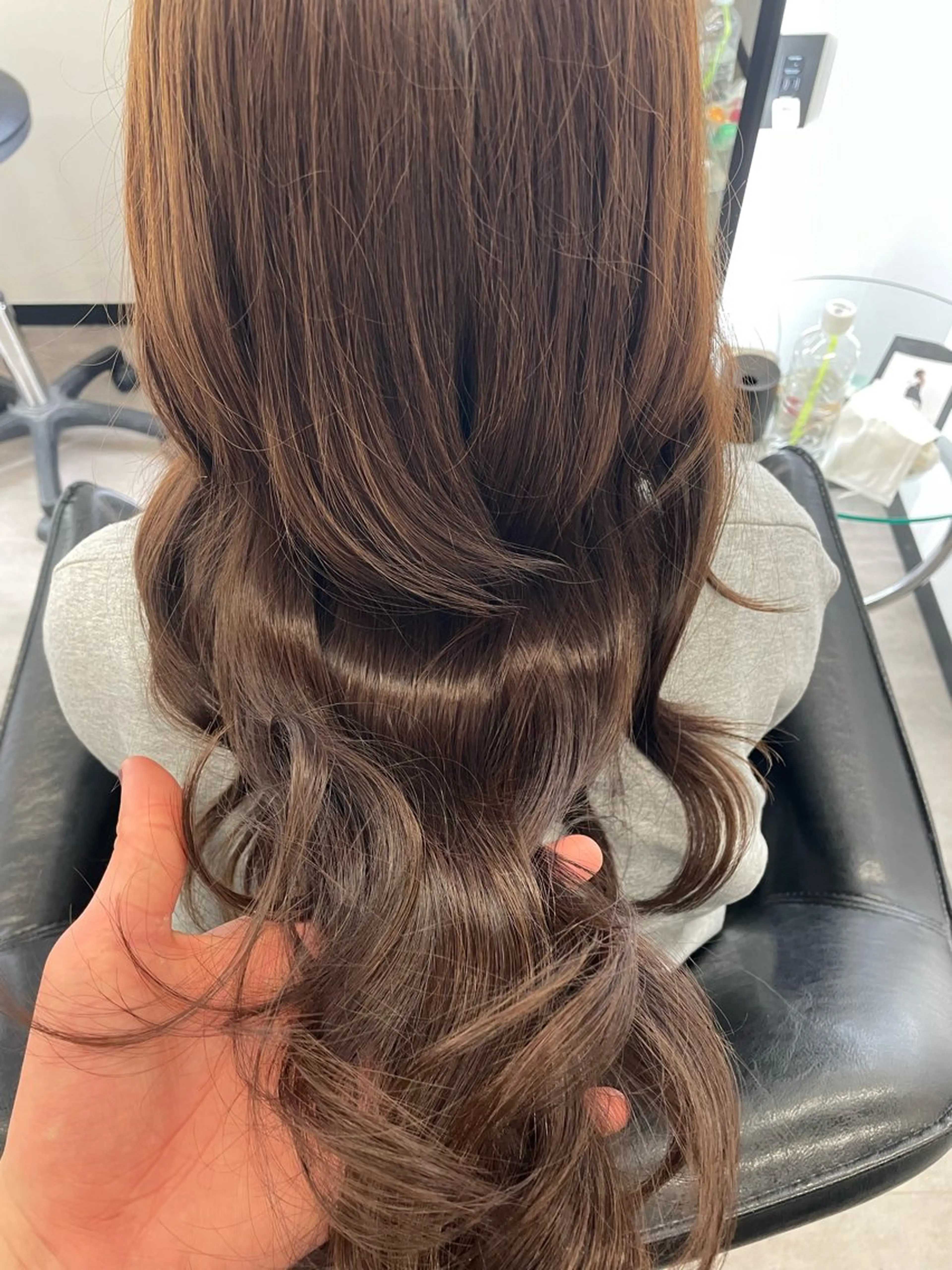 ミディアム カラー ダブルカラー 近藤 慧依のヘアスタイル