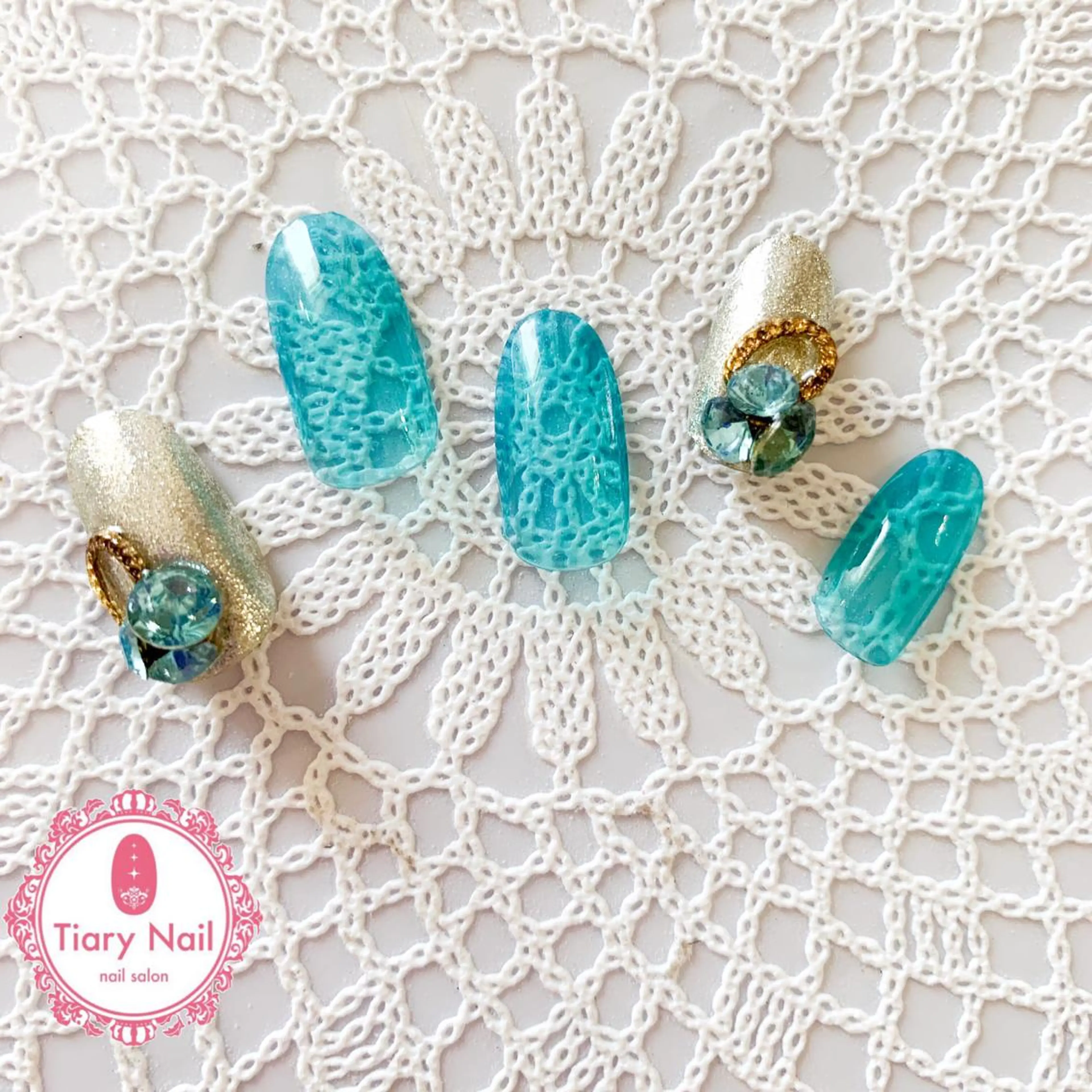 ネイル tiarynail K K🐼のネイルデザイン