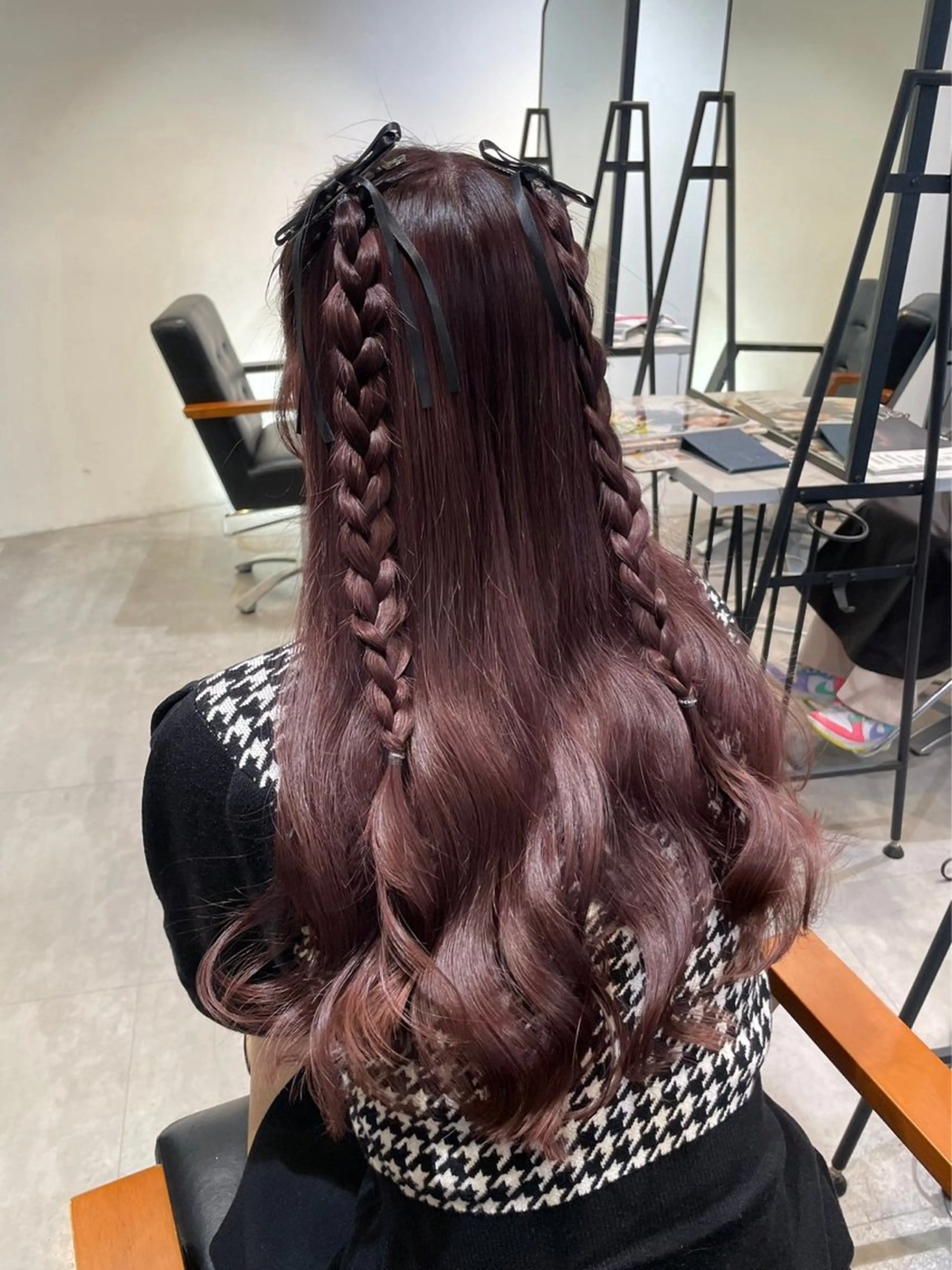 ロング カラー ブリーチ ダブルカラー ブリーチなしカラー ピンクカラー ‎Lby home 🪽mikuのヘアスタイル