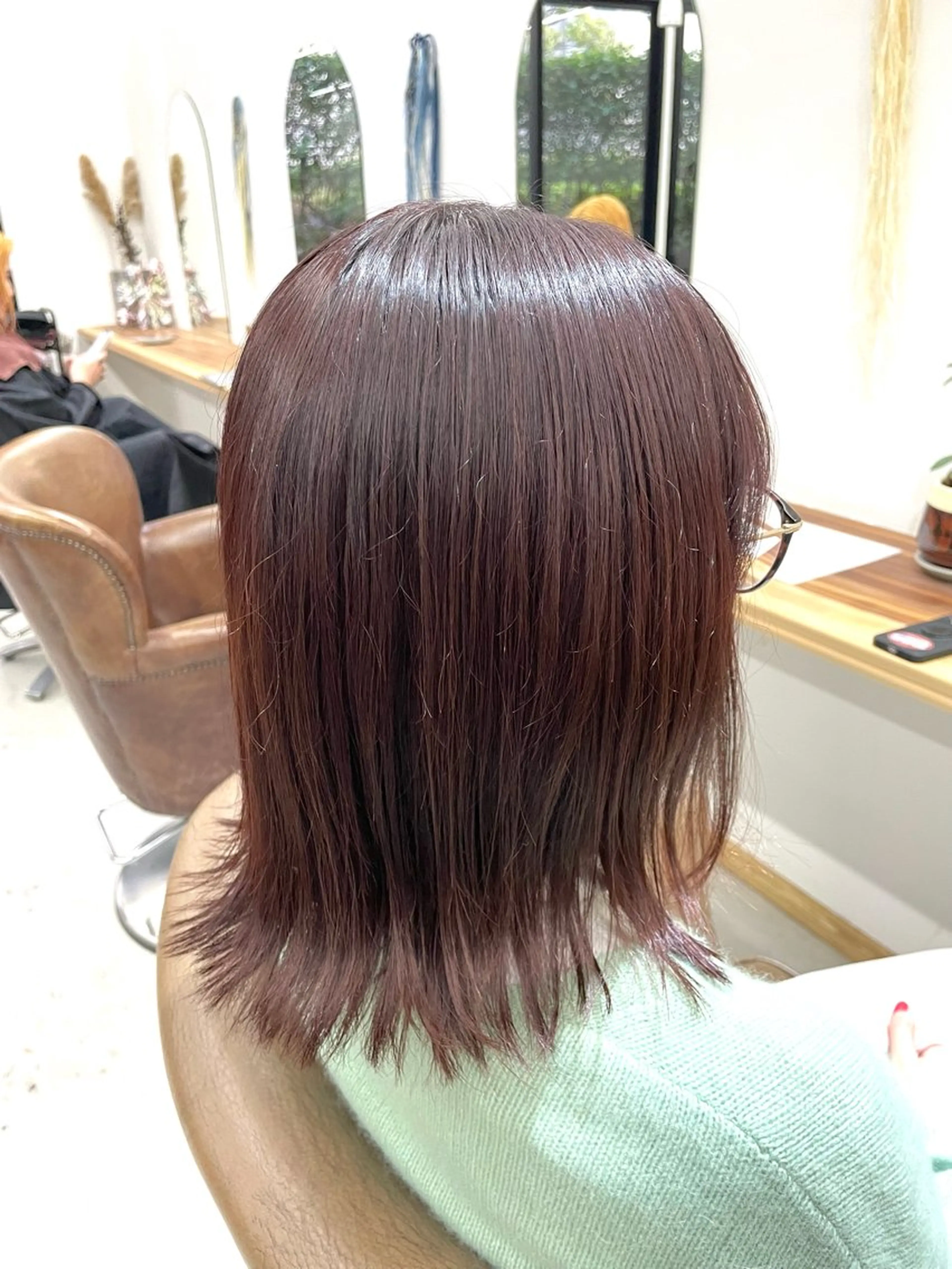 ミディアム カラー ブラウンカラー レッドカラー カット ヘアカラー トリートメント 慎太朗/パーマ/ボブ /センターパートのヘアスタイル