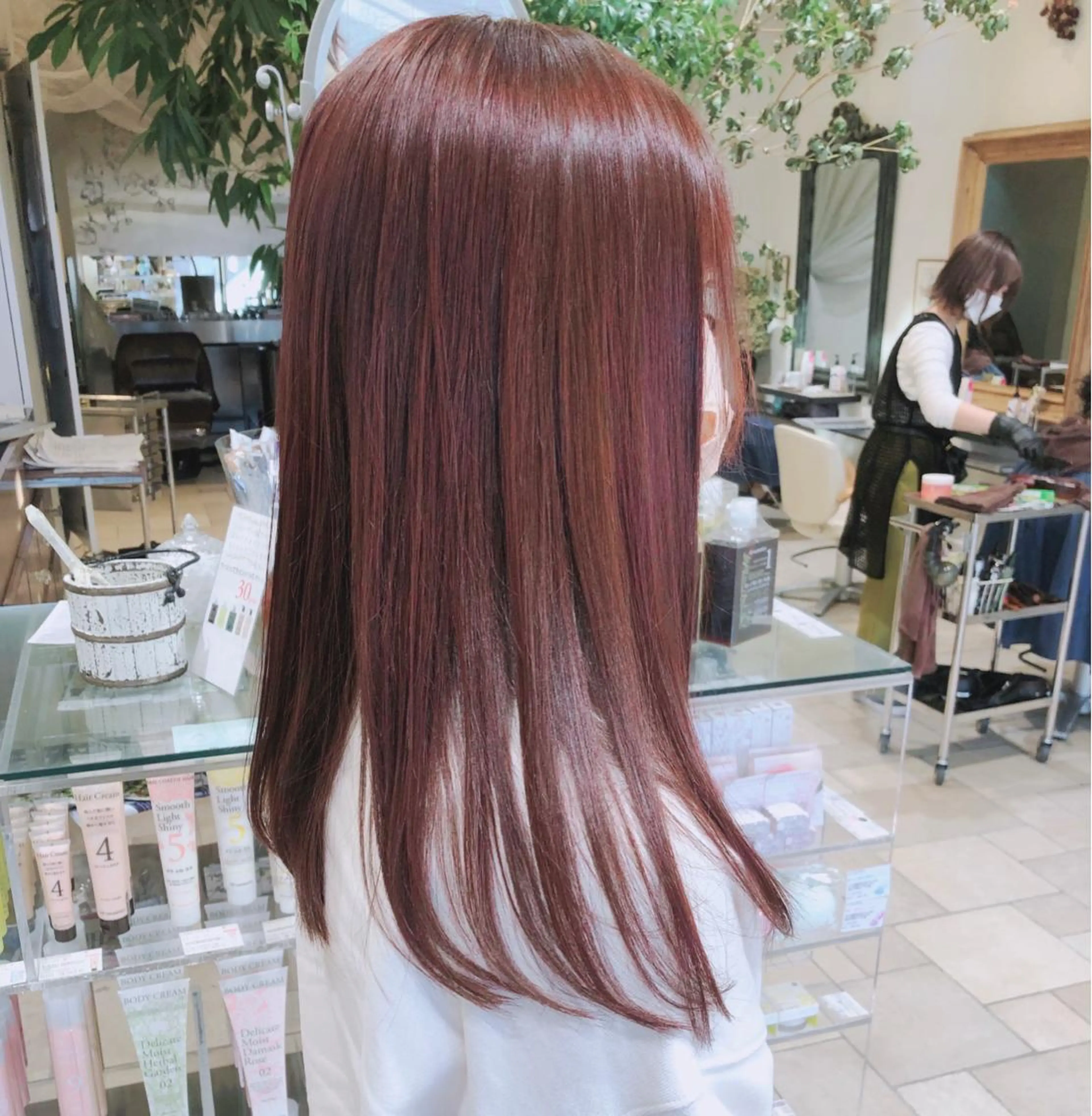セミロング 髪質改善 moriのヘアスタイル