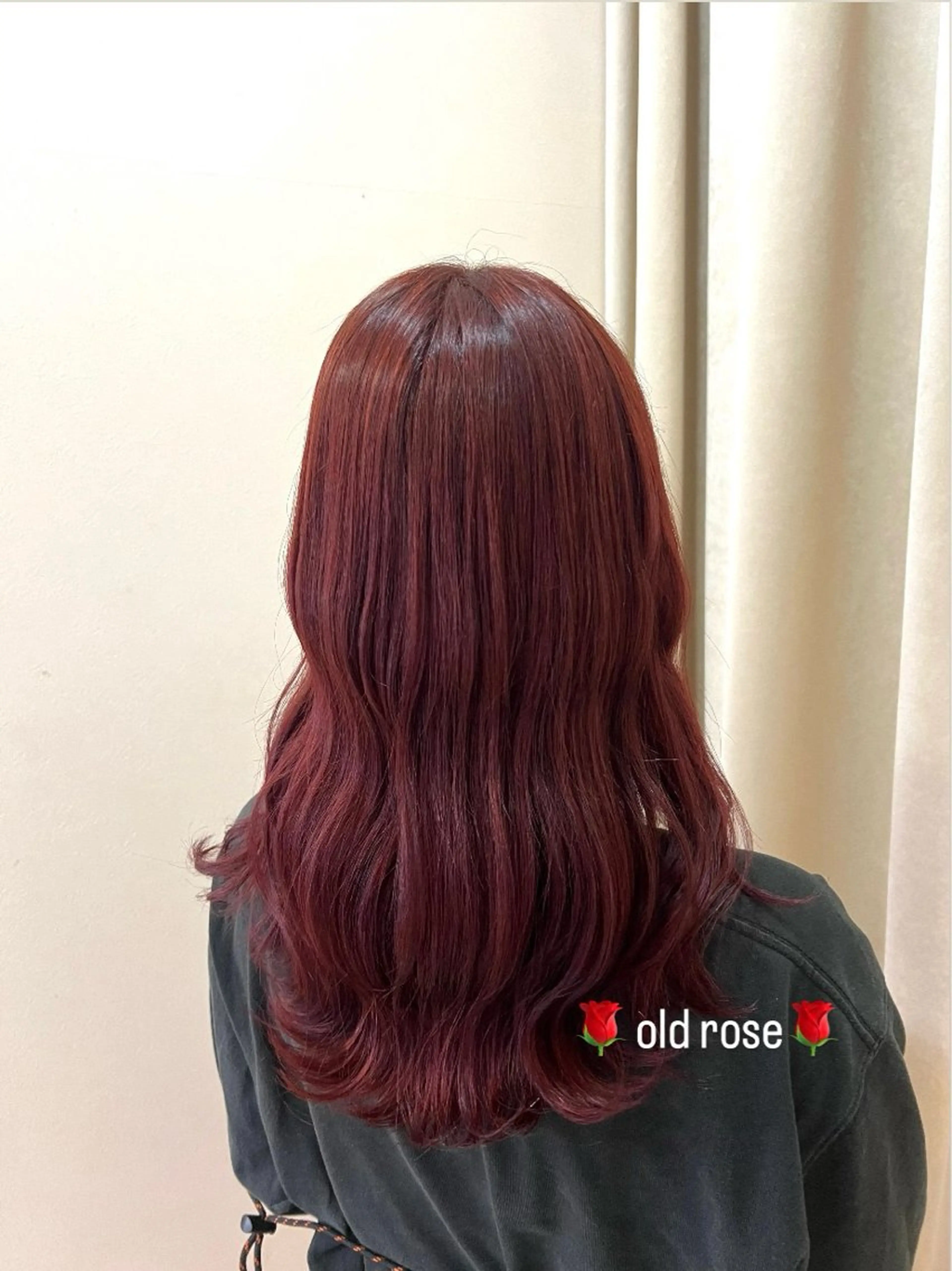 セミロング カラー ブリーチ ブリーチなしカラー ヘアカラー トリートメント LiTA 友田未来のヘアスタイル