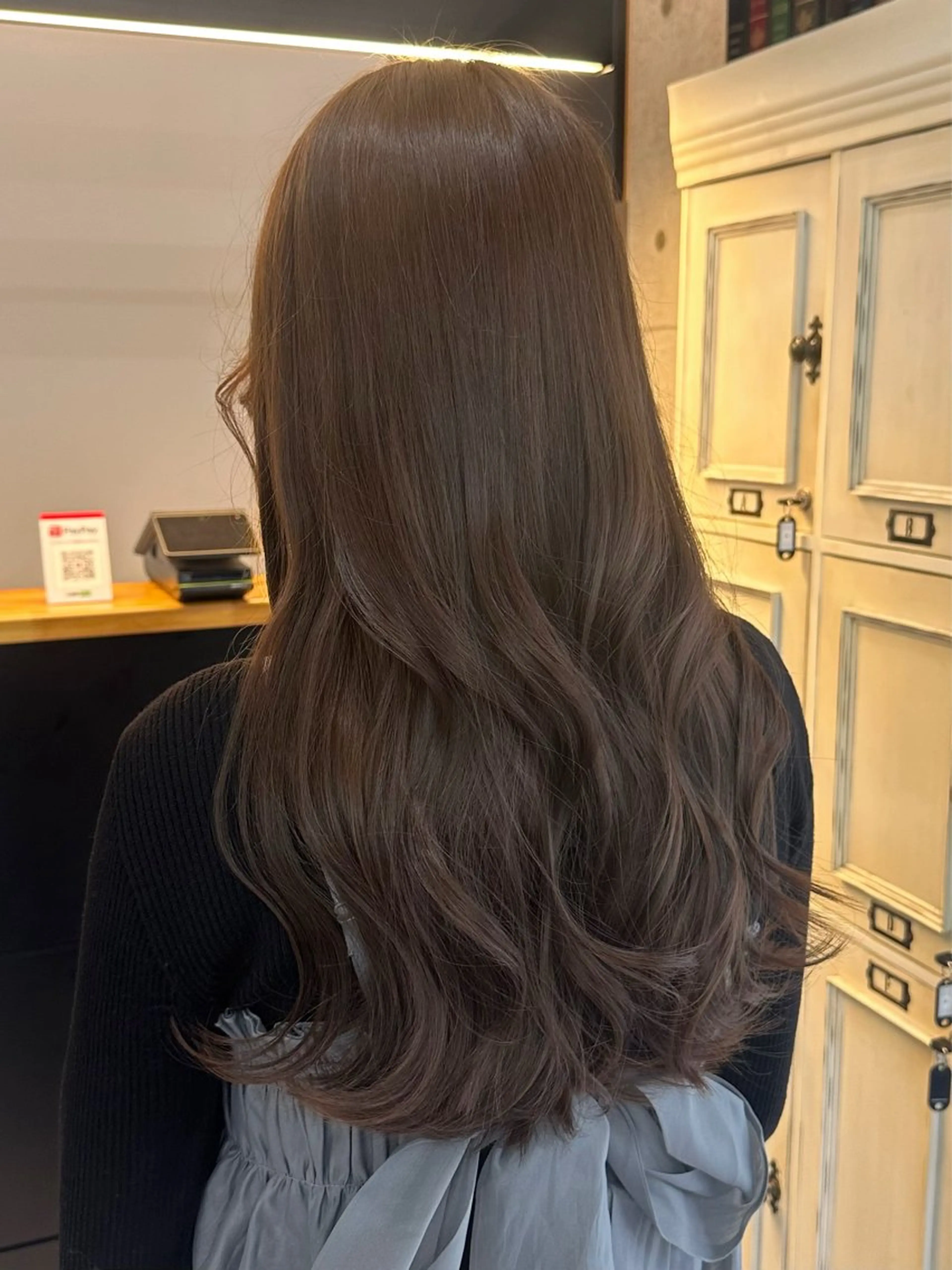ロング カラー ベージュカラー ブリーチ ダブルカラー ブリーチなしカラー ヘアカラー トリートメント GiseL博多 HiROEのヘアスタイル