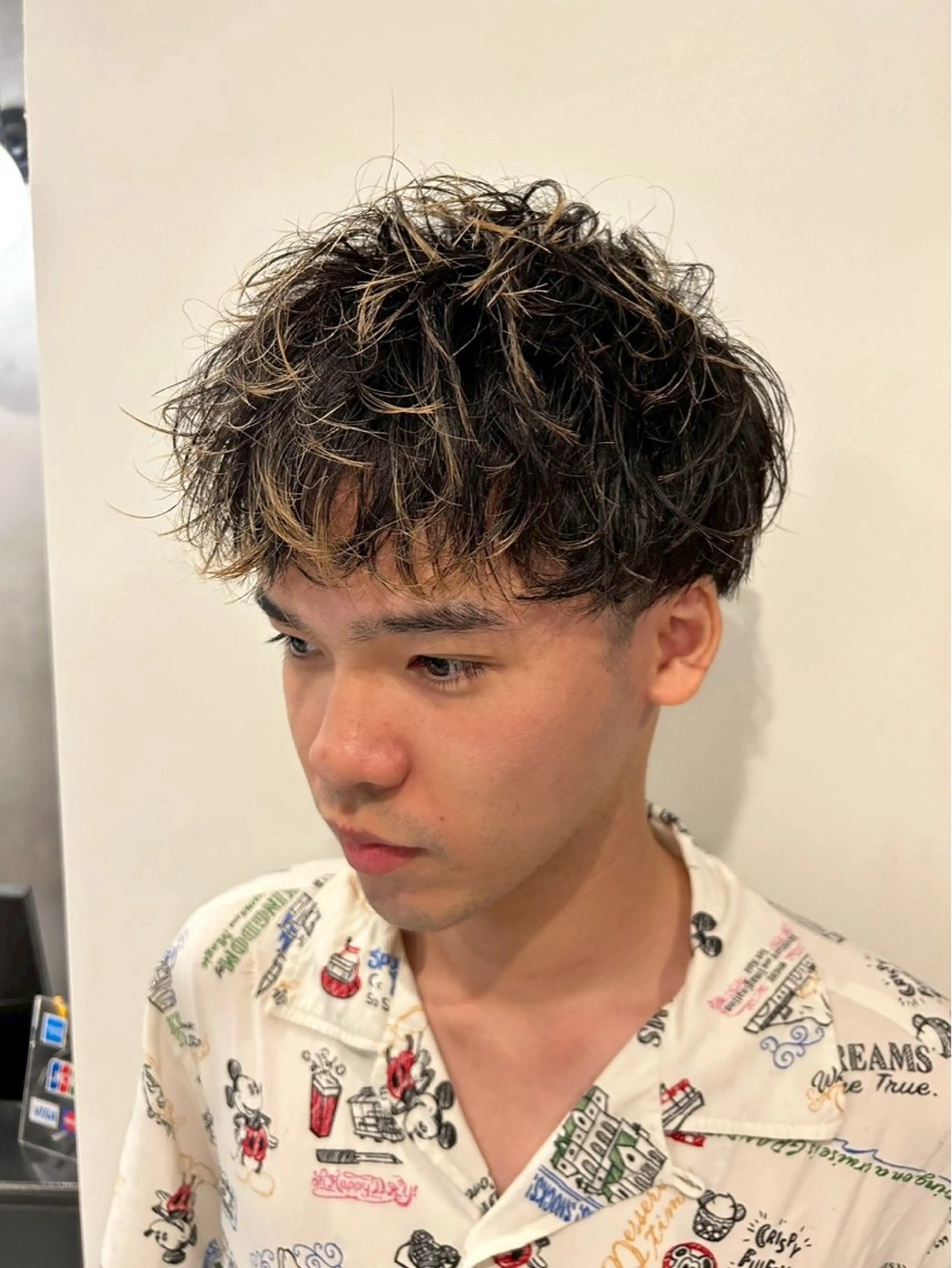 メンズ カット パーマ トリートメント メンズ/ハイトーン 【yoshiki】のヘアスタイル