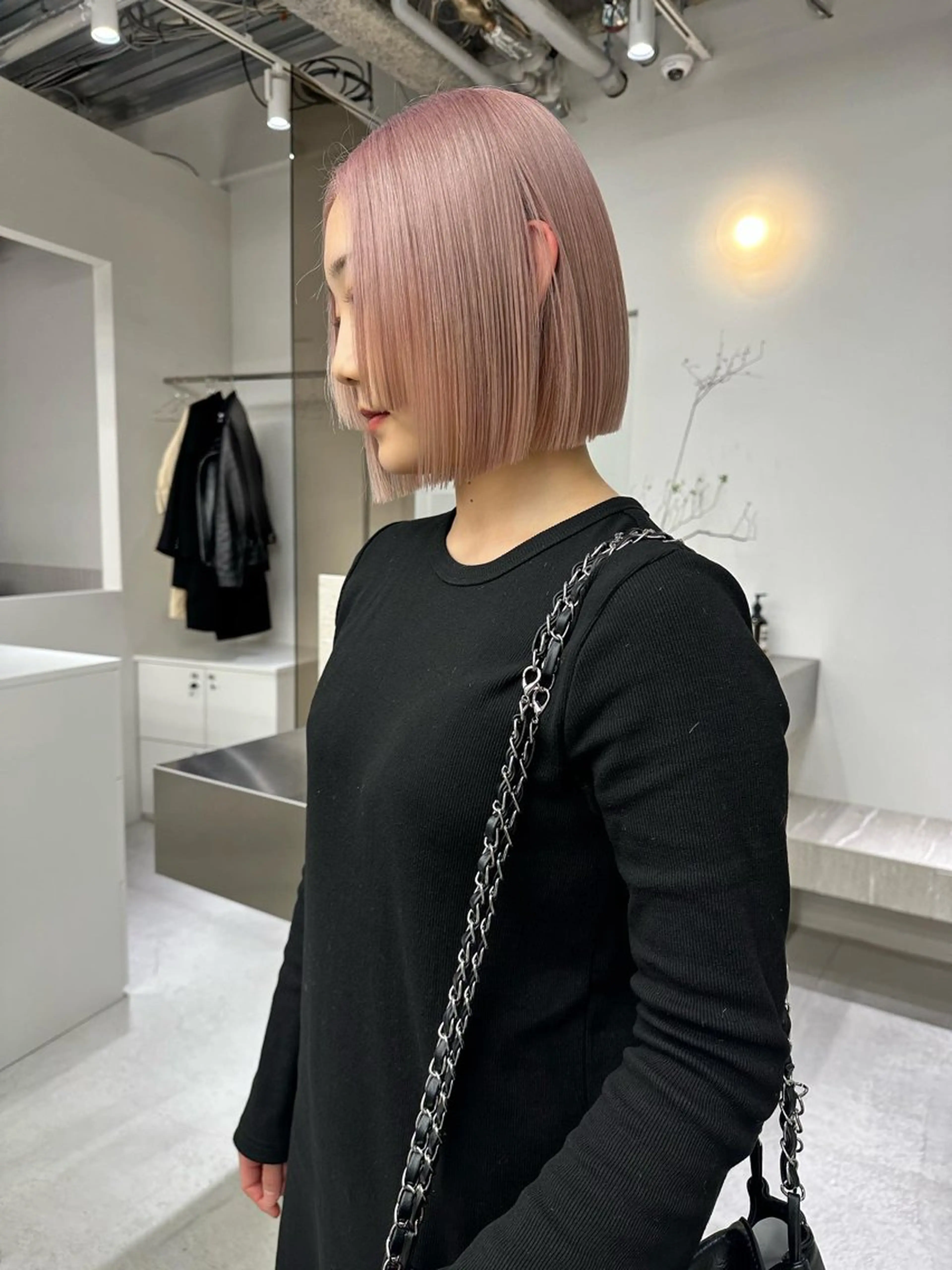 【限定！！🥳】バッサリ！ボブカット+髪質改善トリートメントの写真