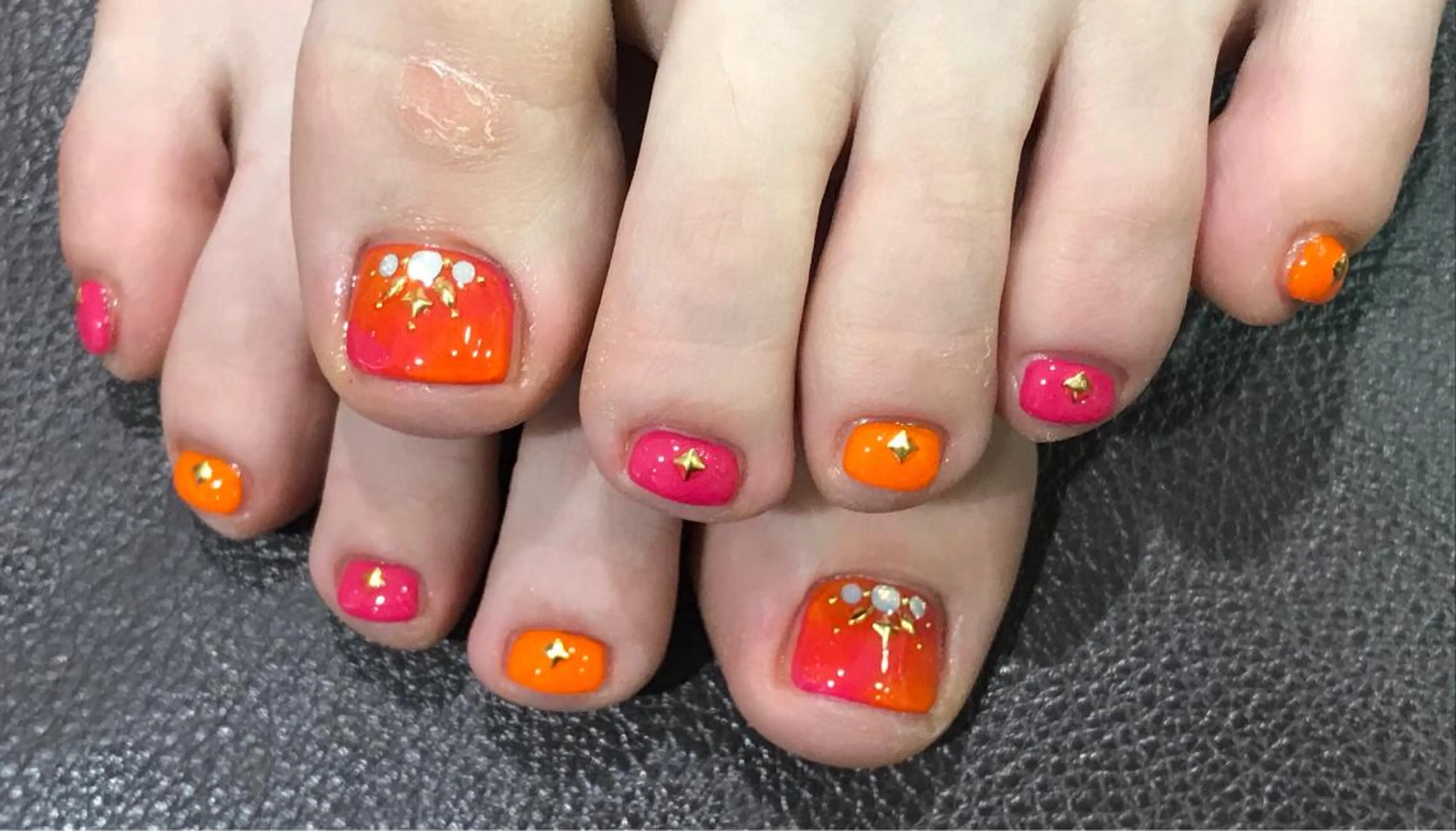 ネイル フットネイル Charme. NOBUKOのネイルデザイン