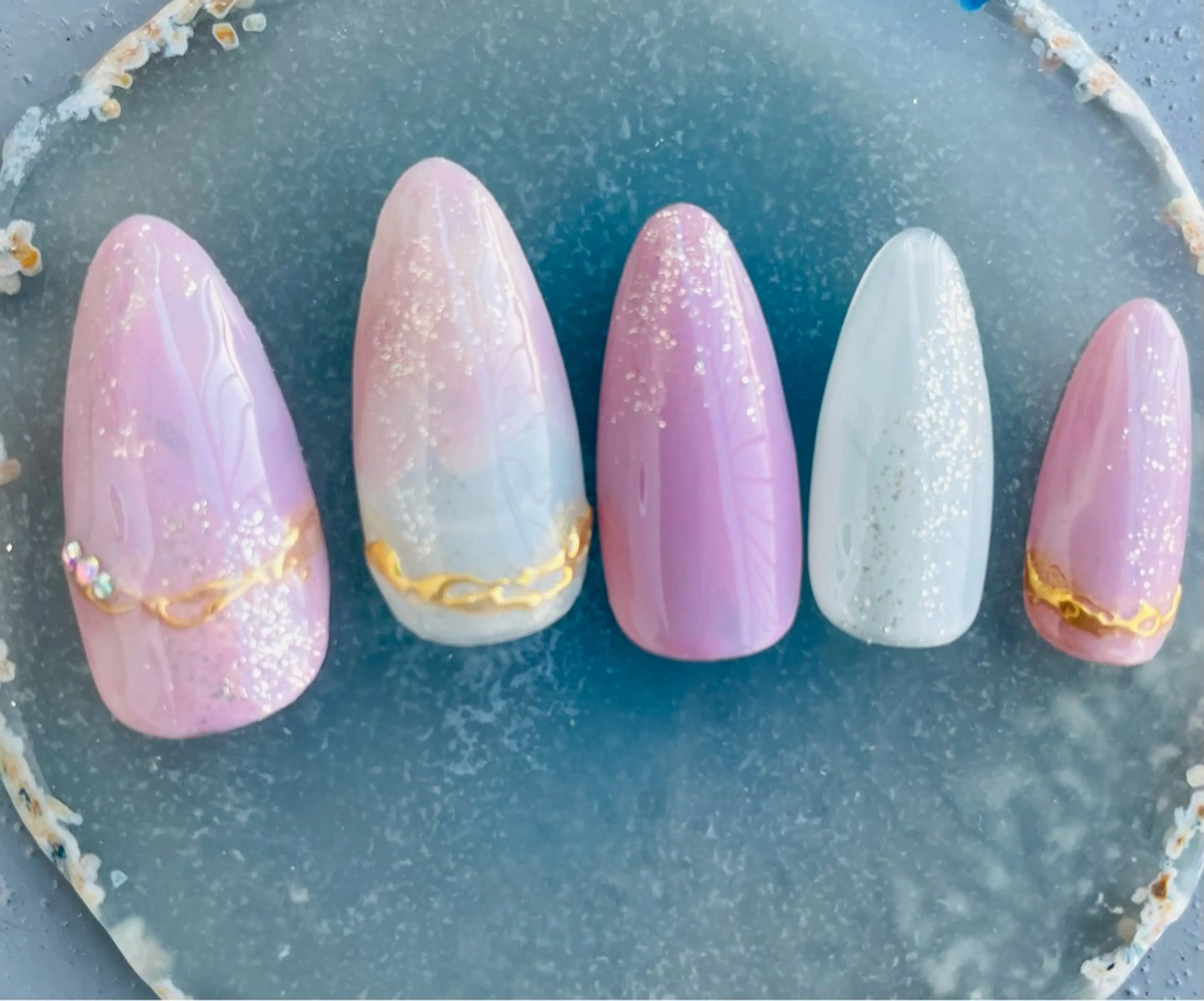 ネイル ミラーネイル ニュアンスネイル koto nailsのネイルデザイン