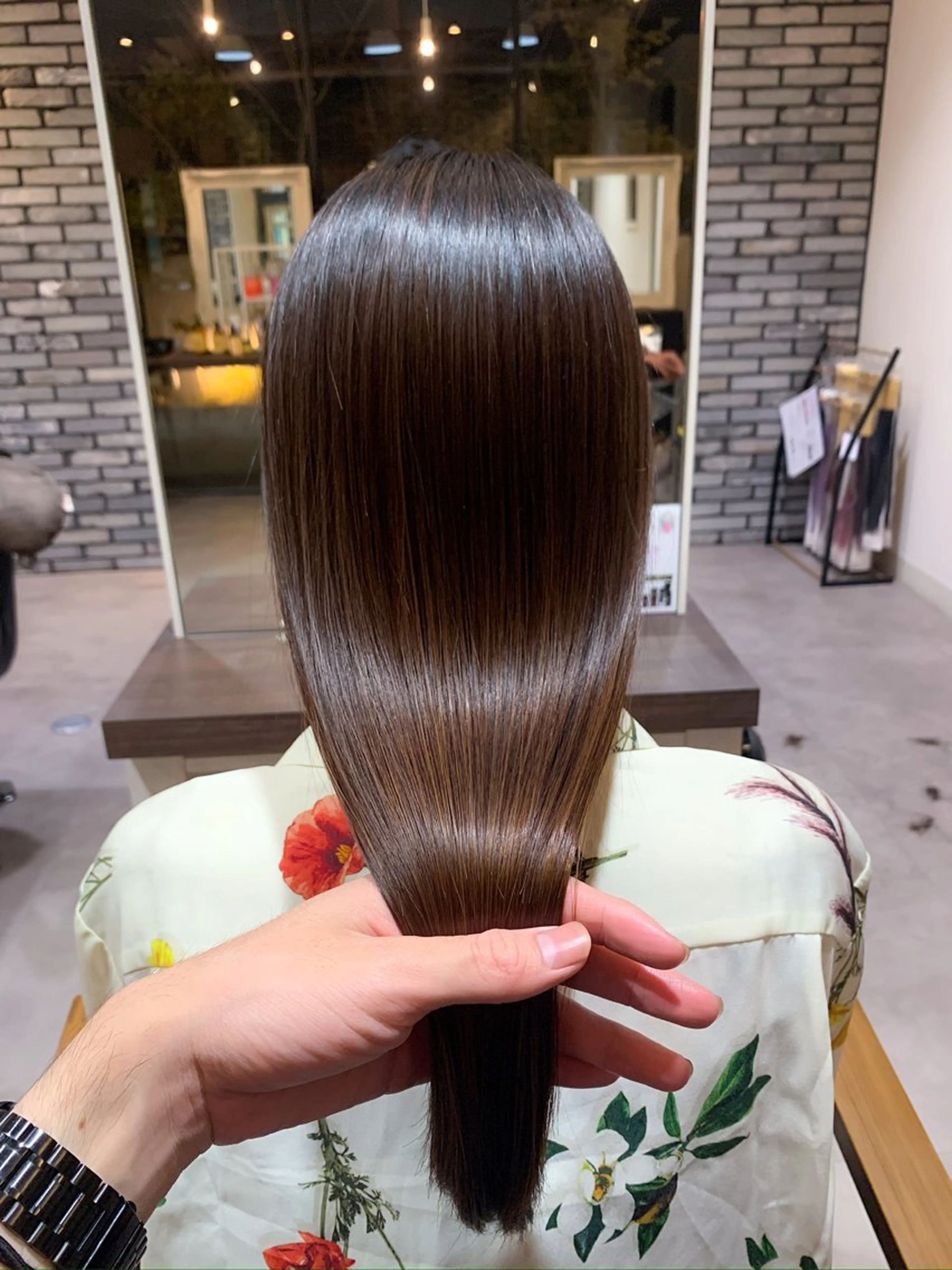 ロング ハイライト 髪質改善 韓国風ヘア 縮毛矯正 トリートメント カット トリートメント Uni.所属・地毛風ストレート/ 髪質改善/榎本流行のヘアスタイル