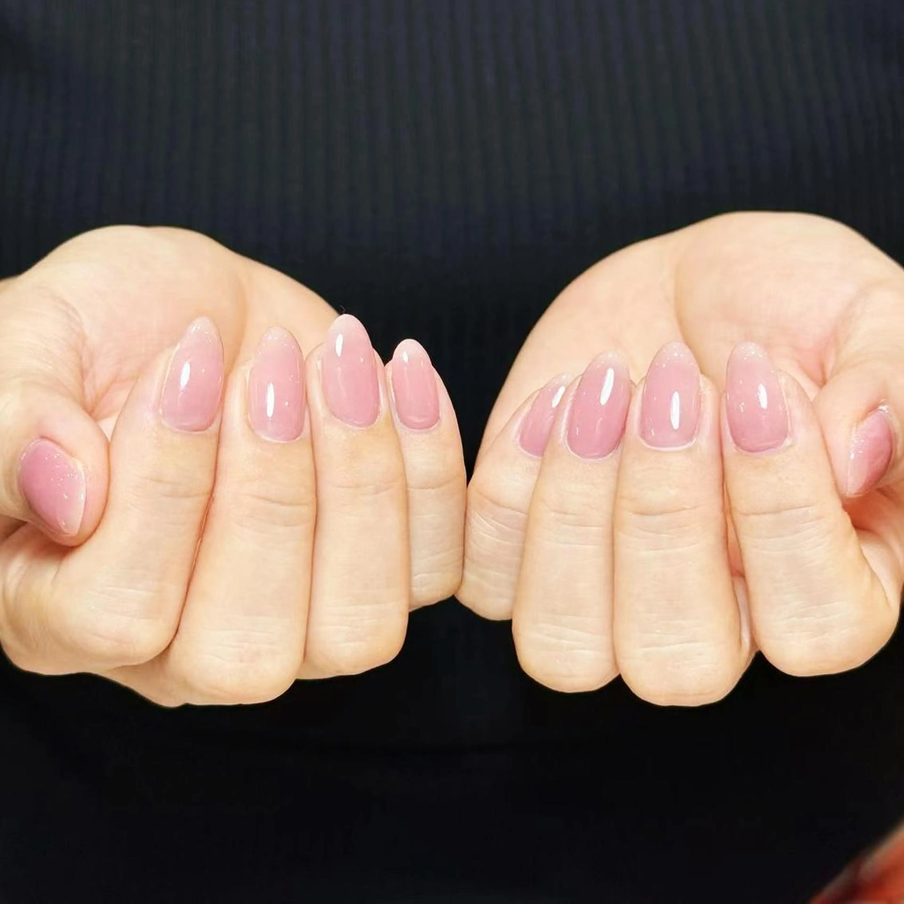 ネイル アートネイル オーロラネイル ガーリー キラキラネイル 韓国ネイル ハンドネイル Leah 💅のネイルデザイン