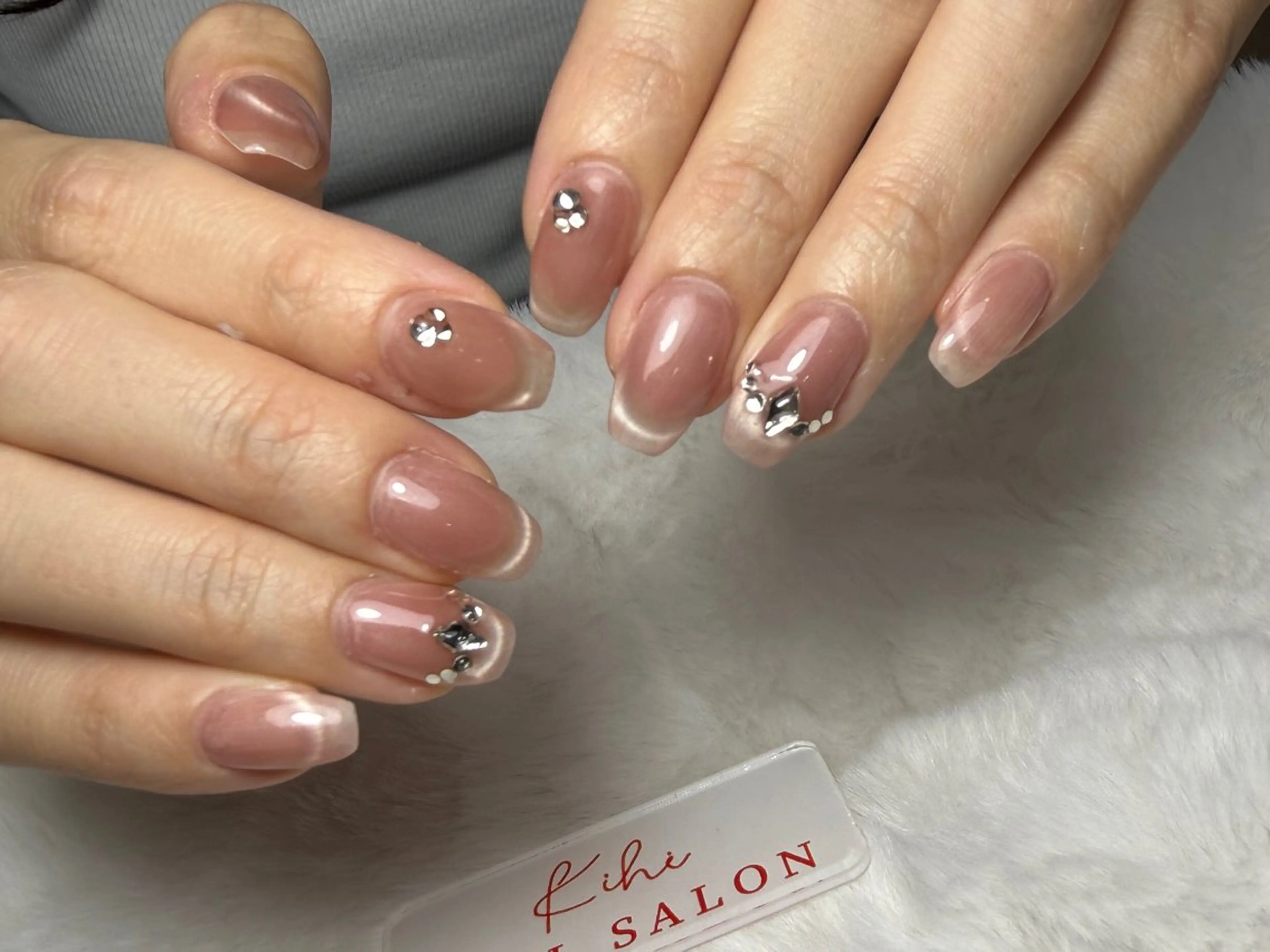 ネイル アートネイル フレンチネイル ジェルネイル グラデーション 韓国ネイル ハンドネイル ハンドケア さくら💮💮 【オフ無料】のネイルデザイン