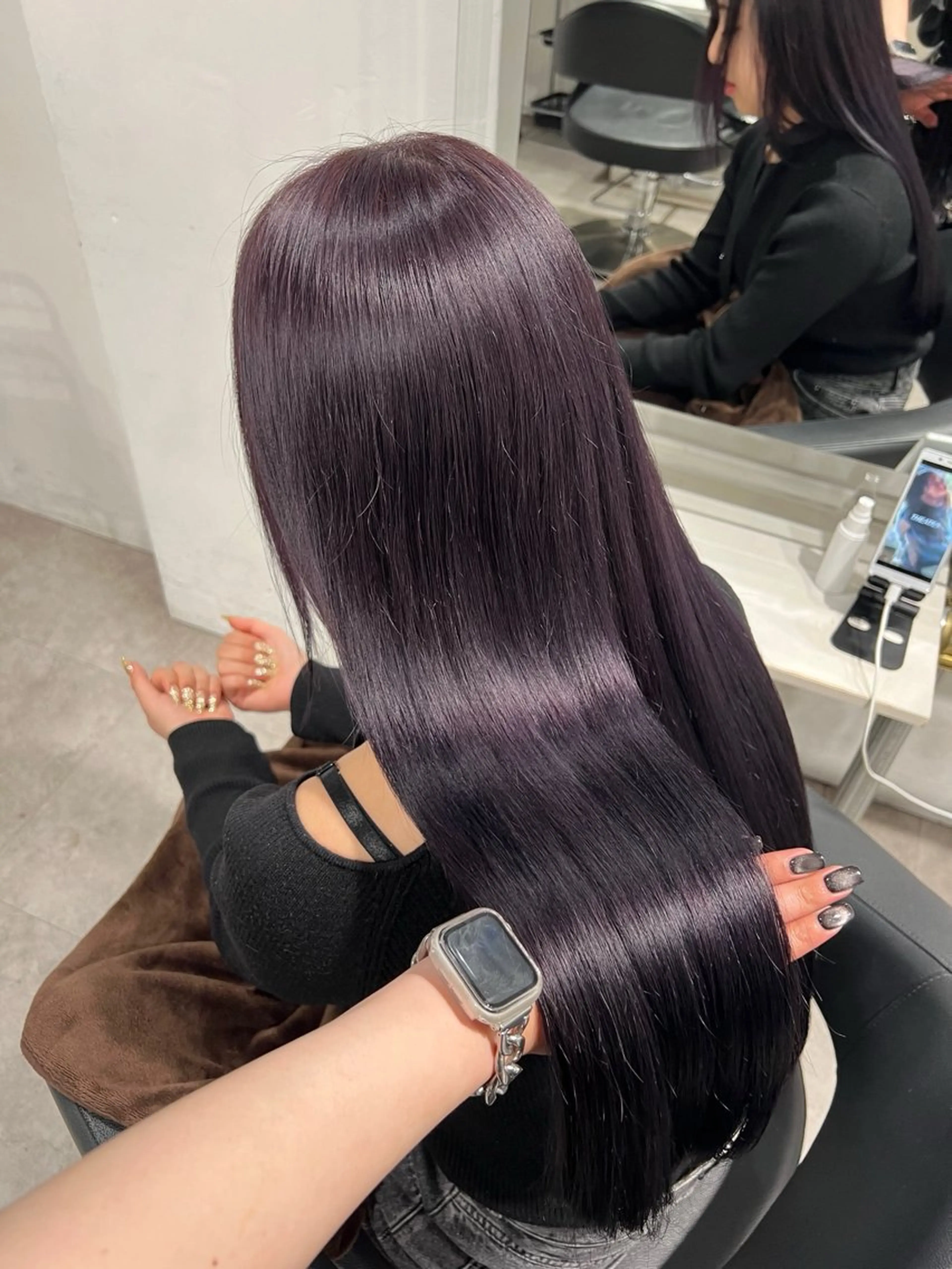 ロング カラー 暗髪🩶ラベンダー/ ブルー/ユウナ🤍のヘアスタイル