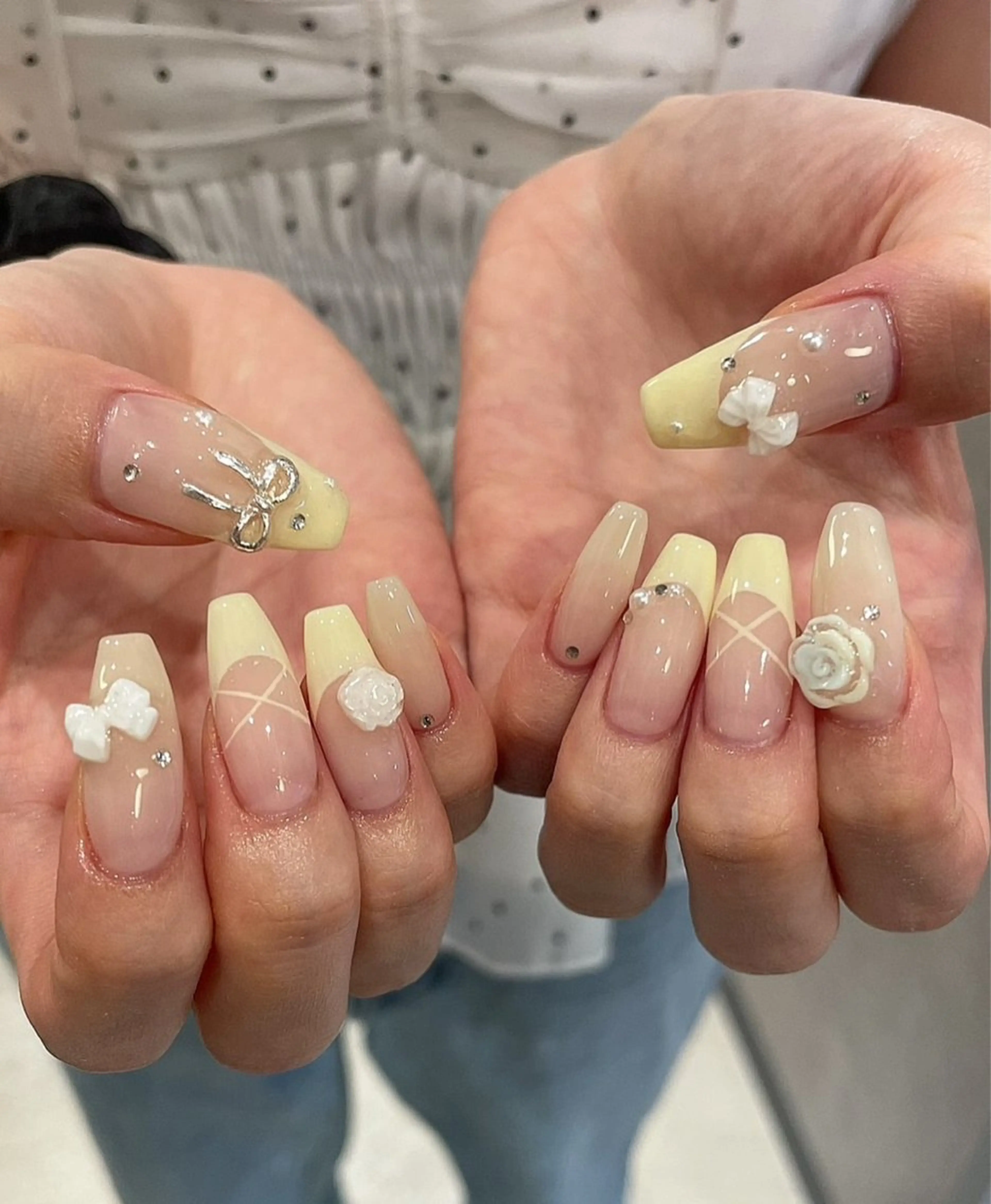 ネイル アートネイル オーロラネイル フレンチネイル ジェルネイル グラデーション ハンドネイル Ryu Nail NekoChanのネイルデザイン