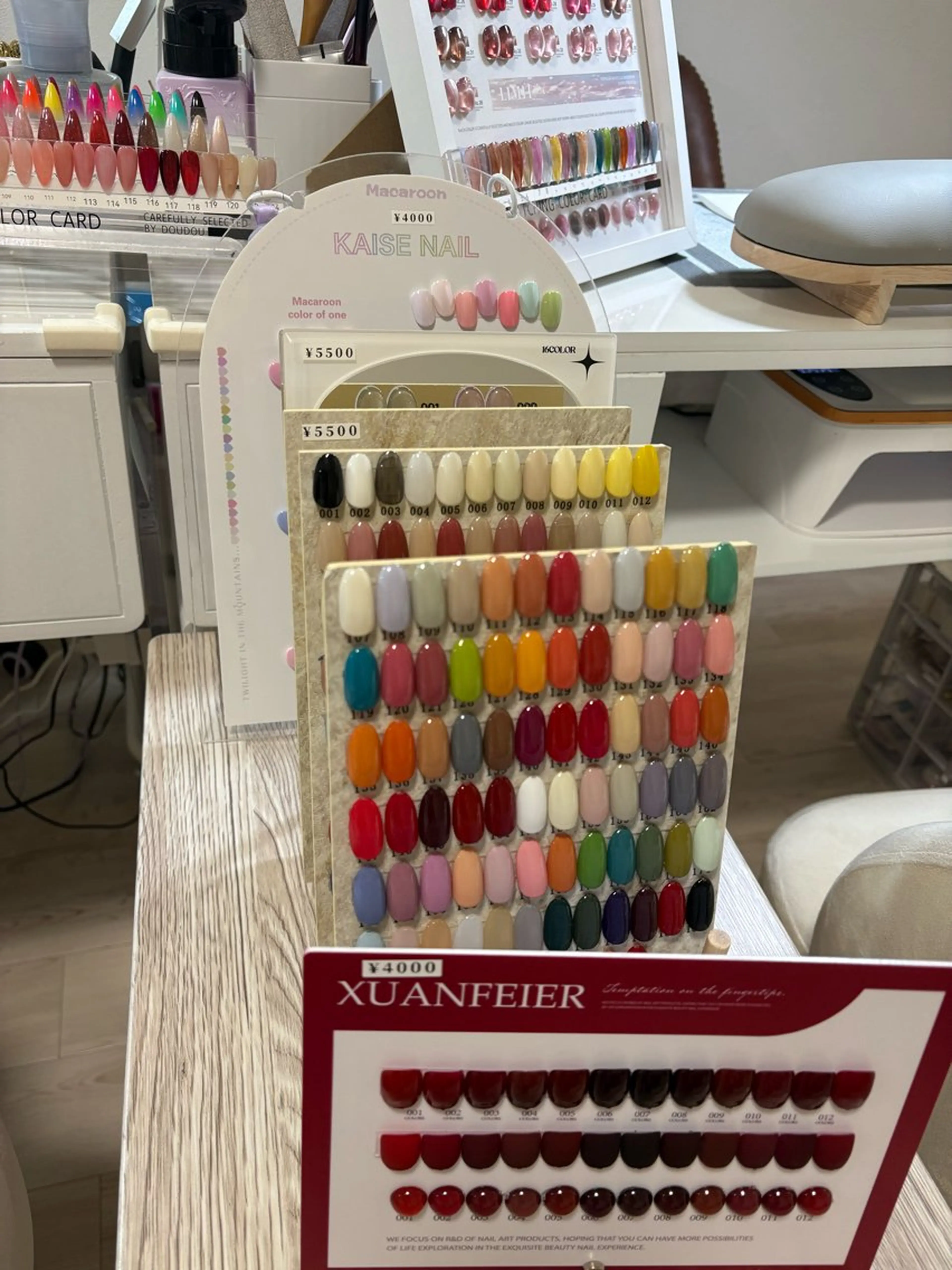 ネイル HATSUMI ネイルサロンのネイルデザイン