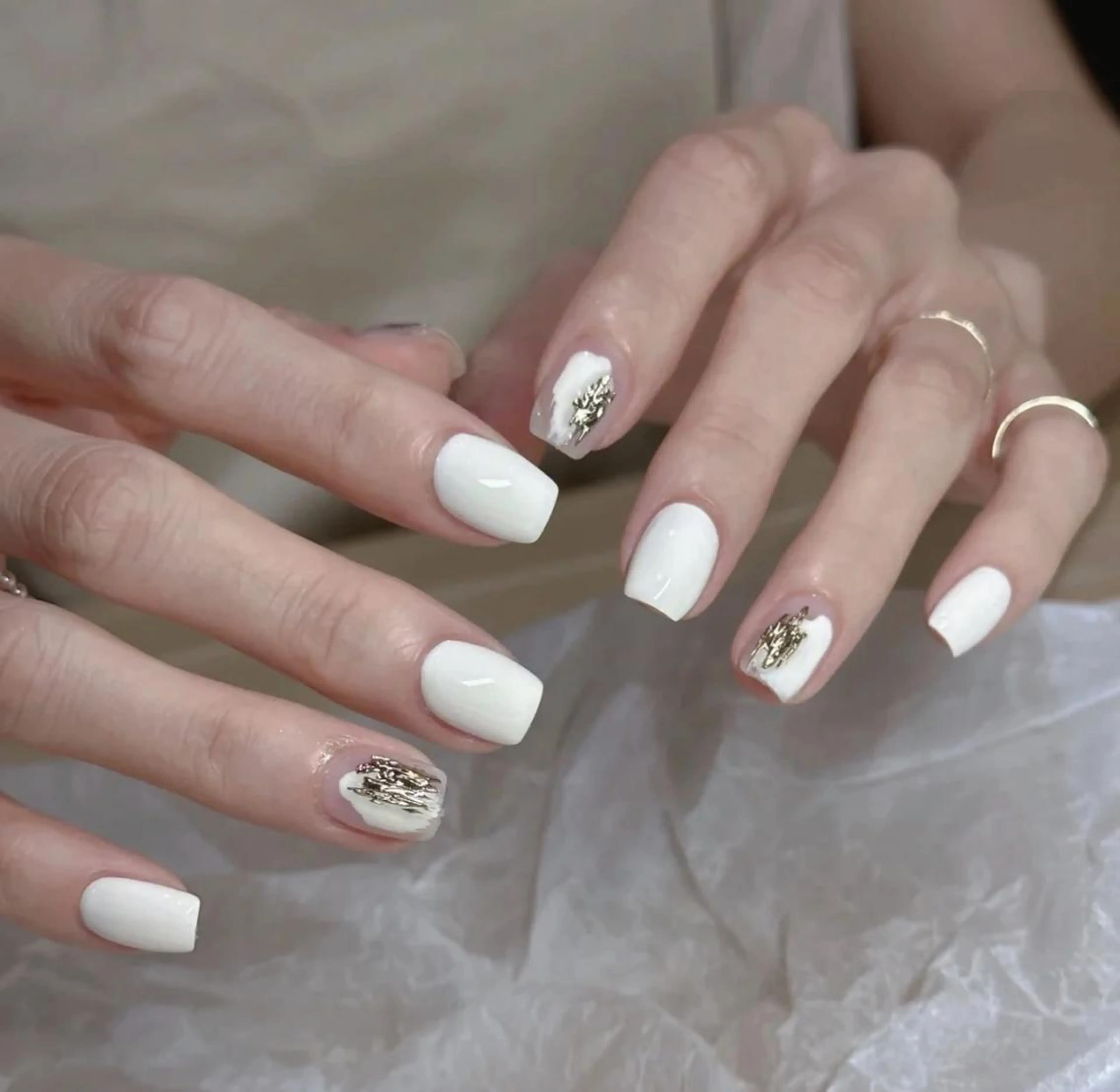 ネイル シンプルネイル Queens ciciのネイルデザイン