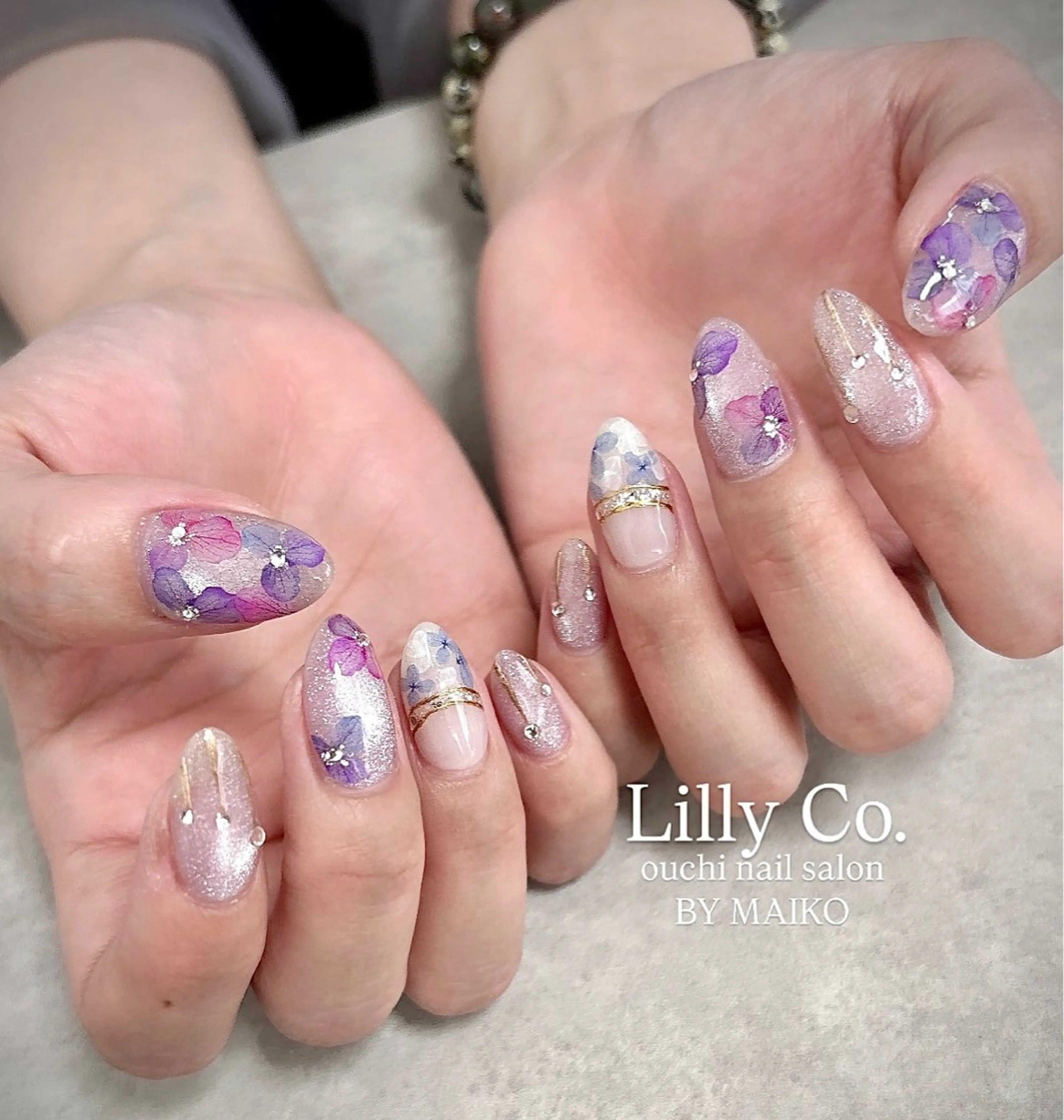 ネイル ハンドネイル ハンドケア Lilly Co.のネイルデザイン