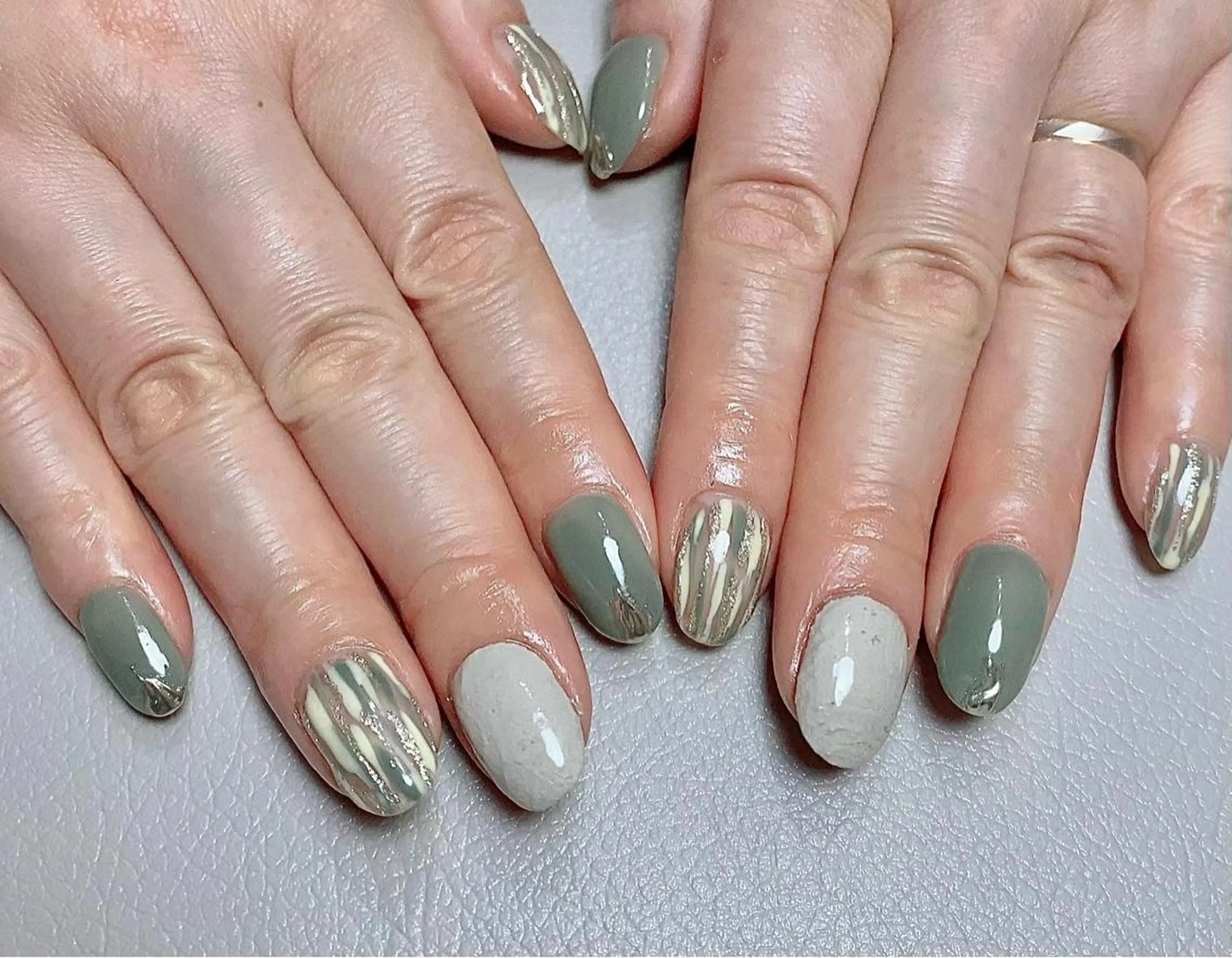 ミディアム ハンドネイル cattleya nailのネイルデザイン