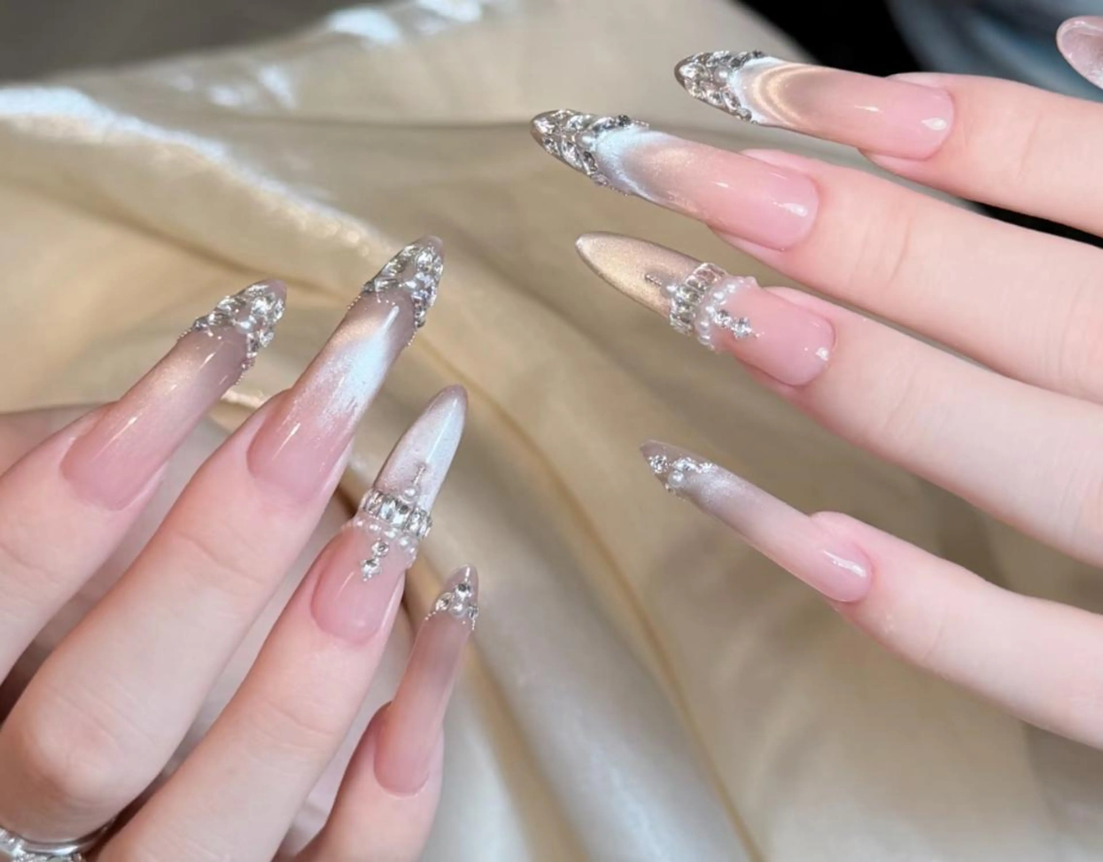 マツエク・マツパ ハンドネイル Pure&Rich Nailのネイルデザイン