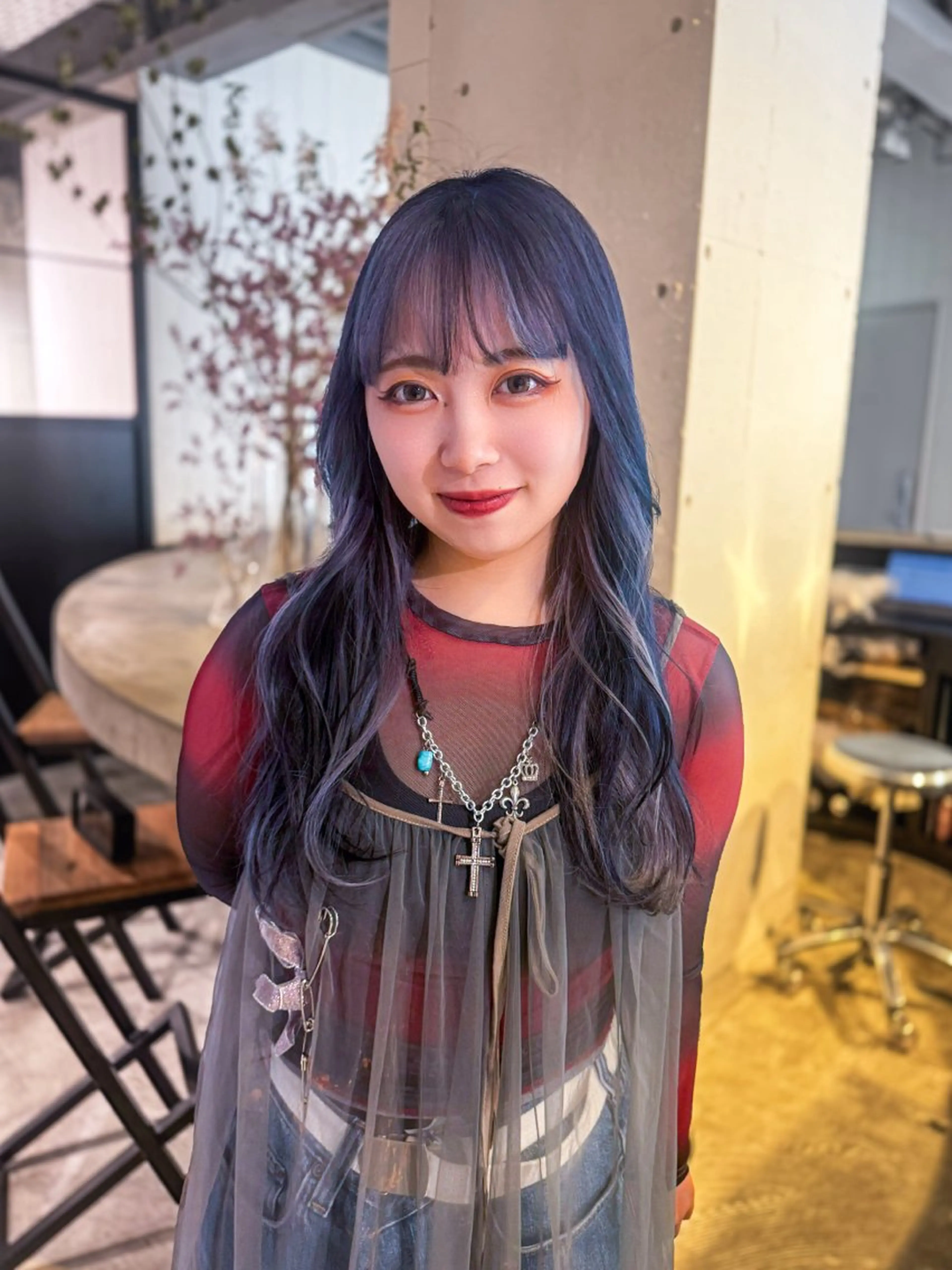 ロング カラー 派手髪デザイン なかむらるか🐬💞のヘアスタイル